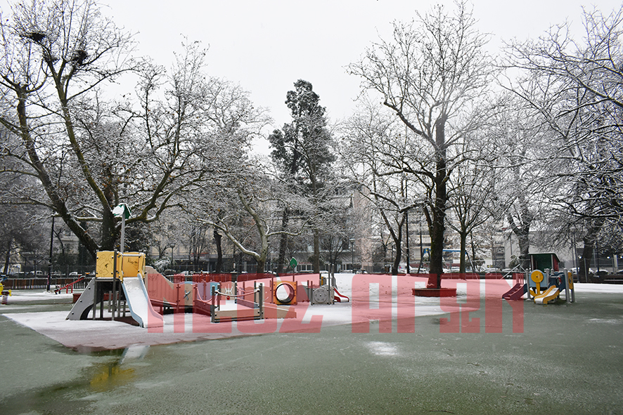 Ομορφες εικόνες στην Καρδίτσα μετά τον χιονιά (ΦΩΤΟ + ΒΙΝΤΕΟ)