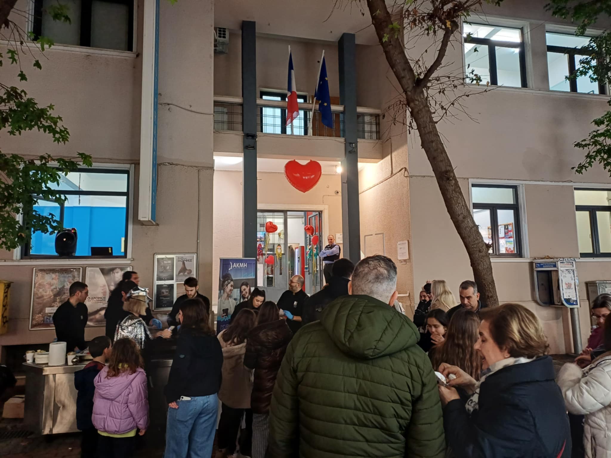 Γλυκιά ή αλμυρή;-Πλήθος κόσμου στην Κούμα για τη γιορτή της κρέπας  (ΦΩΤΟ)