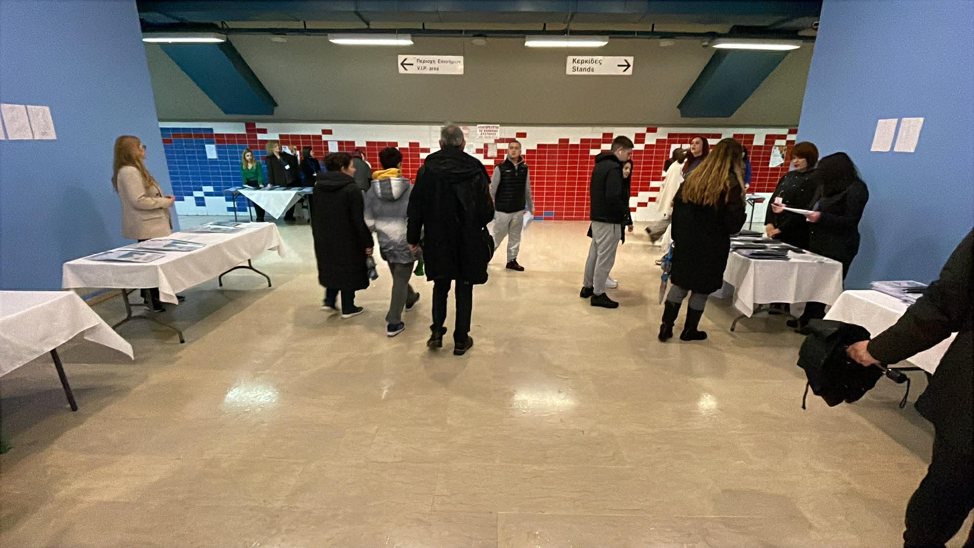 Μεγάλη η ανταπόκριση Λαρισαίων μαθητών και γονέων στην ημέρα Σταδιοδρομίας του Δήμου στο κλειστό της Νεάπολης (ΦΩΤΟ)