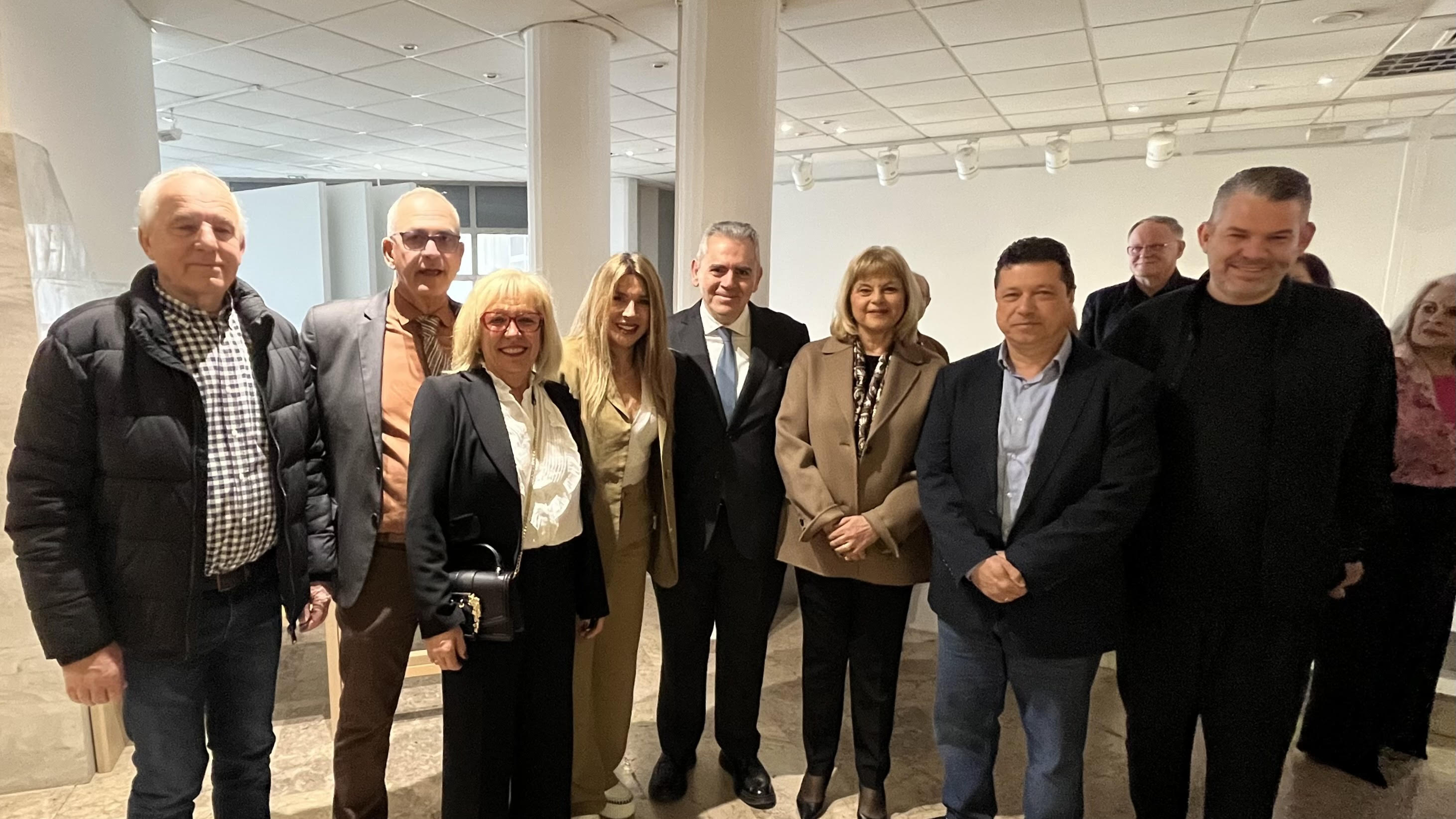 Χαρακόπουλος: Ηρωίδες οι γυναίκες στο Ιράν που βγάζουν τη μαντίλα