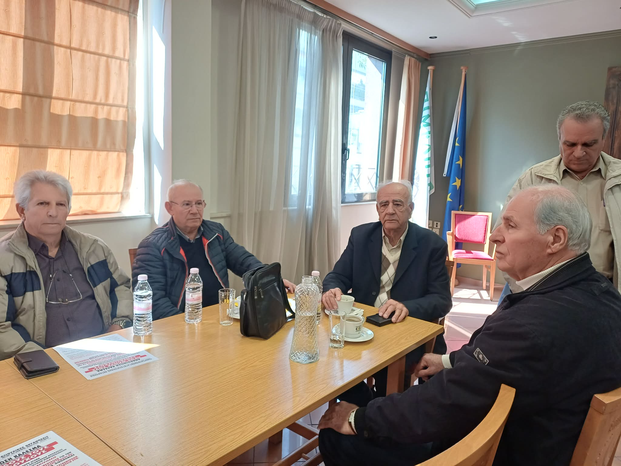 Συνταξιούχοι Λάρισας: Κάλεσμα για μαζική συμμετοχή στη συγκέντρωση στο Σύνταγμα (ΦΩΤΟ)