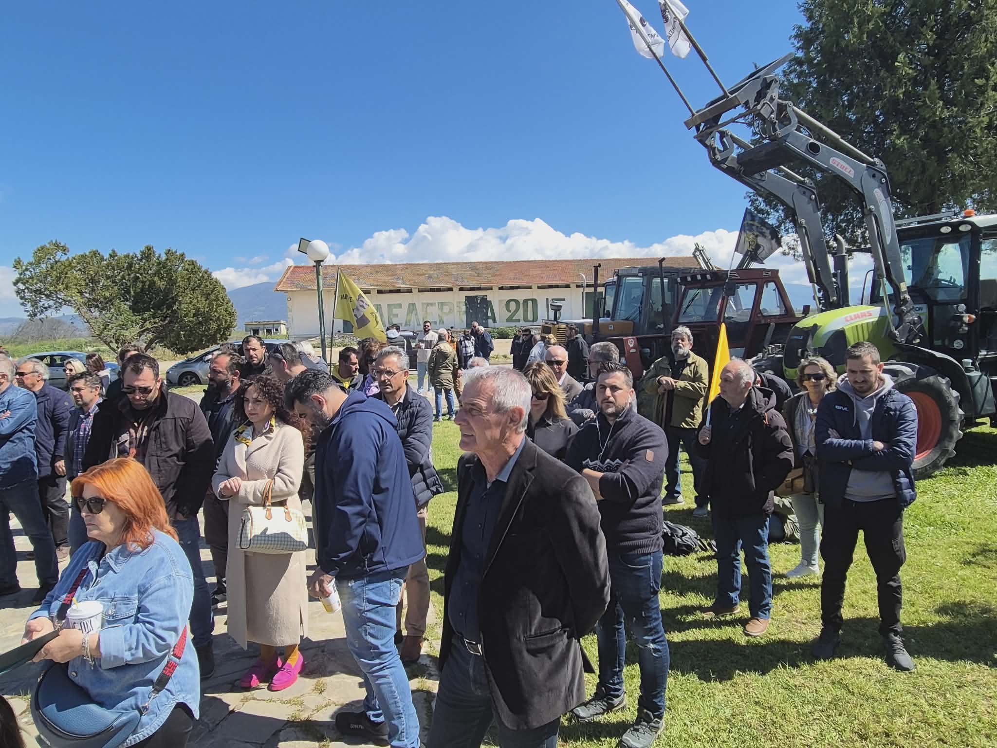 Όρκο τιμής έδωσαν οι αγρότες να συνεχίσουν τον αγώνα -με τα τρακτέρ στο Κιλελέρ (ΦΩΤΟ)