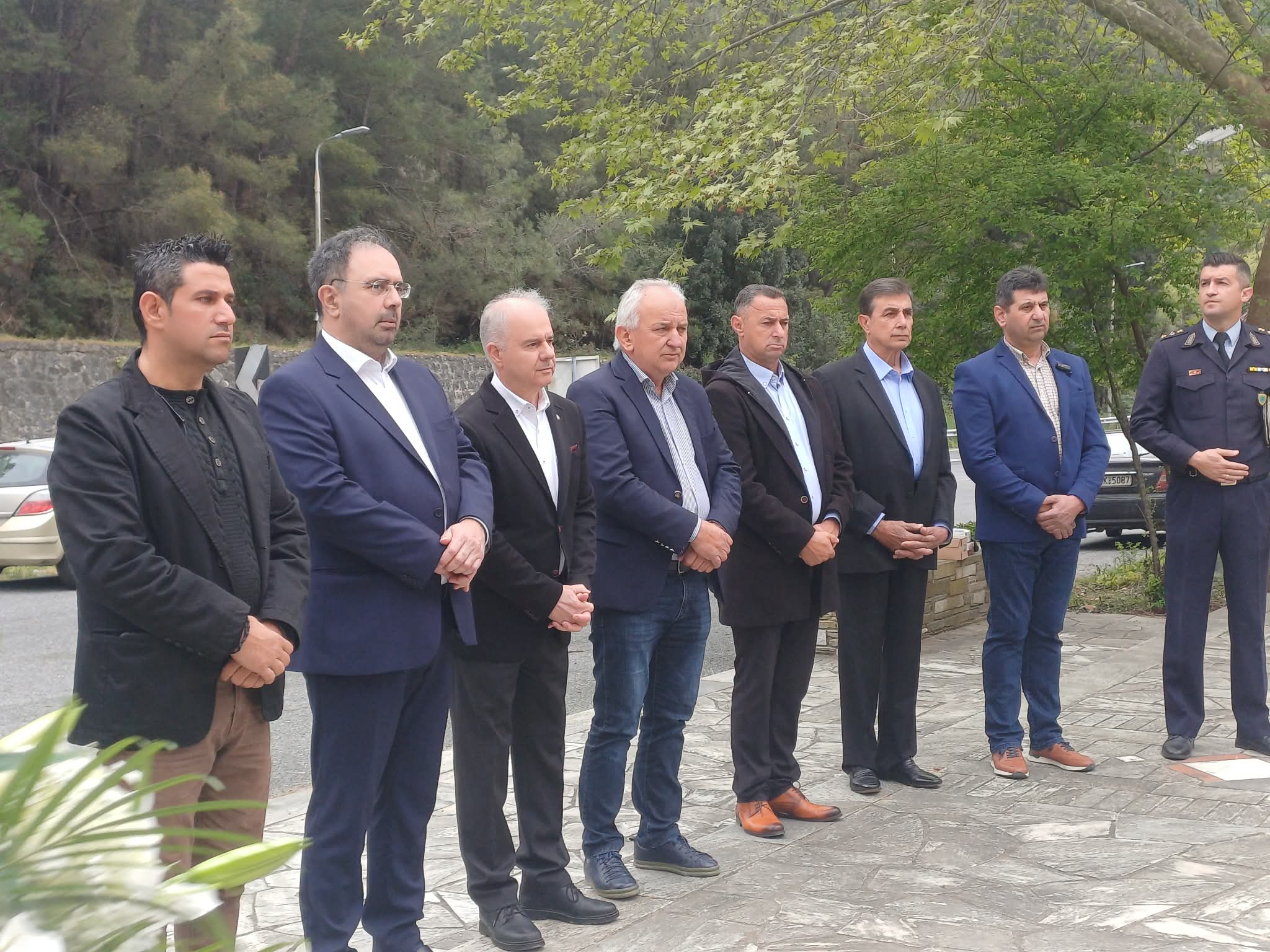 Τρισάγιο στη μνήμη των 21 μαθητών από την Ημαθία με τη συμπλήρωση 23 χρόνων από το τραγικό δυστύχημα στα Τέμπη (ΦΩΤΟ +video)