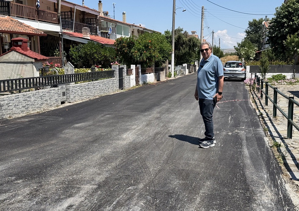 Αυτοψία Εσκίογλου στα έργα αποκατάστασης και ασφαλτόστρωσης οδικών αξόνων στα Φάρσαλα