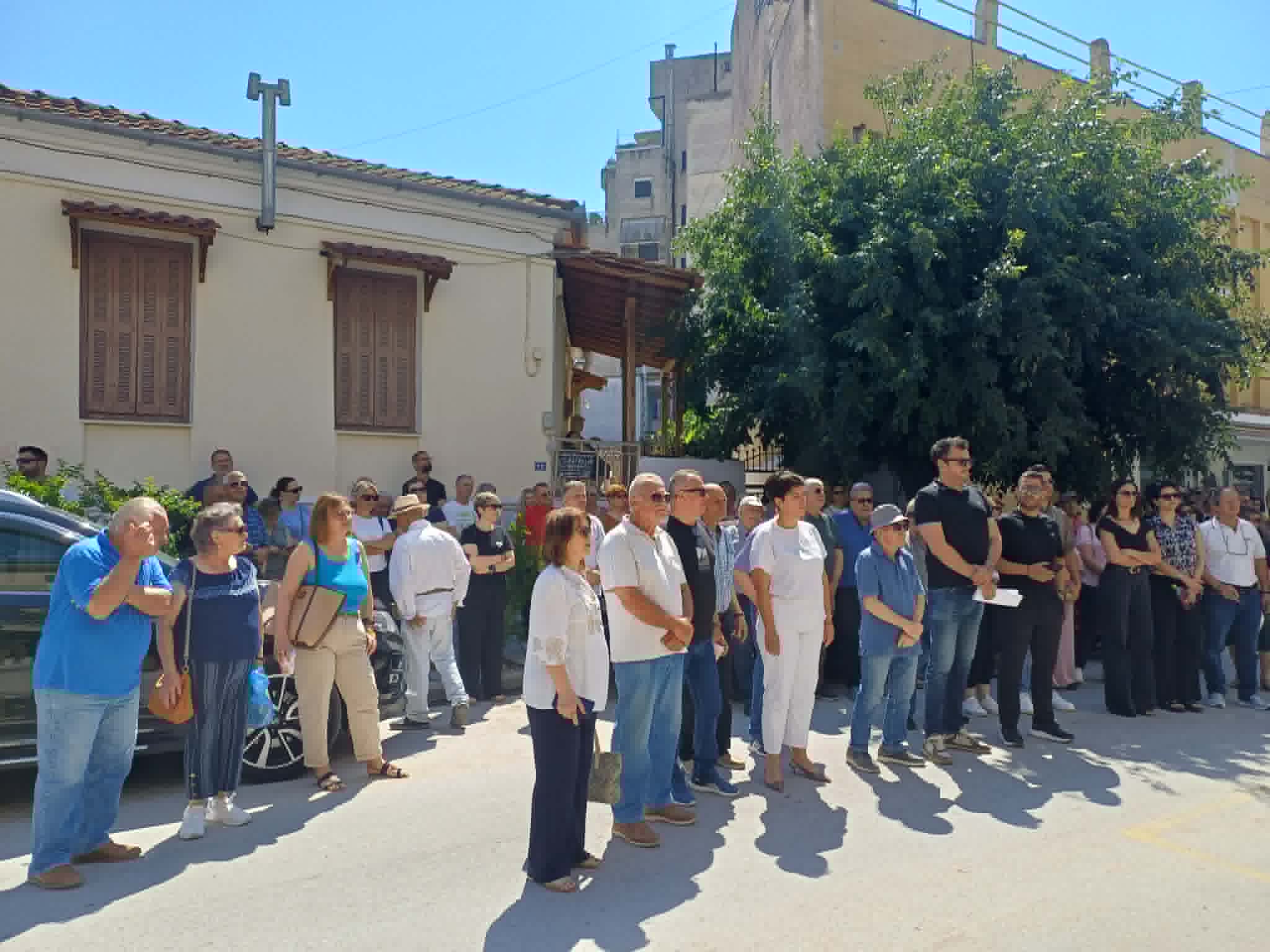 Μαζική κινητοποίηση στον Τύρναβο για το κλείσιμο των ΕΛΤΑ (ΦΩΤΟ - ΒΙΝΤΕΟ)