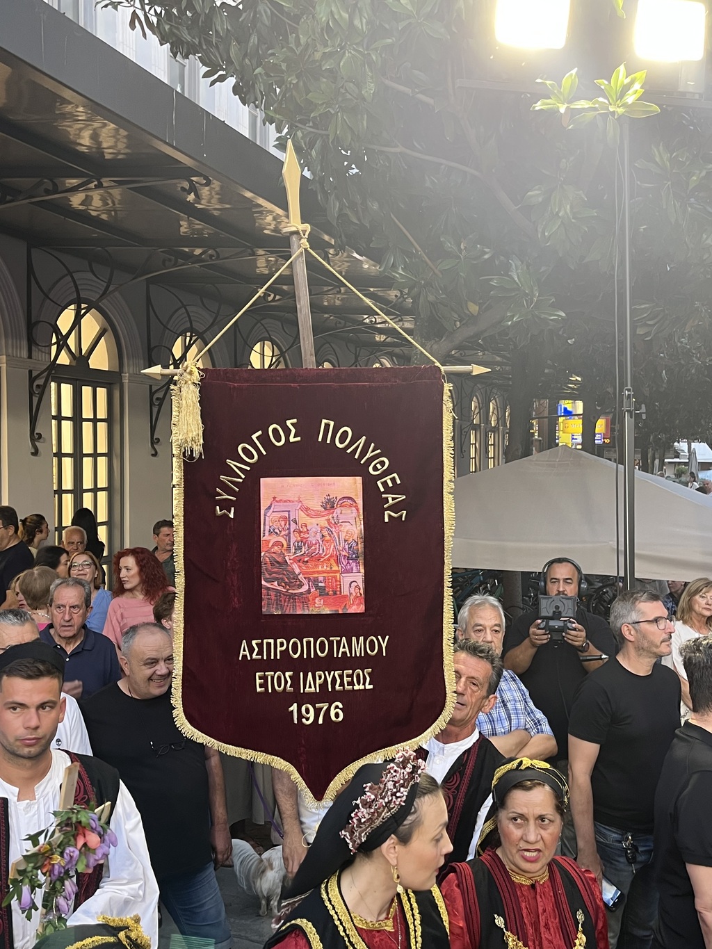 Στο (επι)κέντρο του βλαχόφωνου ελληνισμού τα Τρίκαλα - Ξεκίνησε το 40ο επετειακό Αντάμωμα Βλάχων (ΦΩTO)