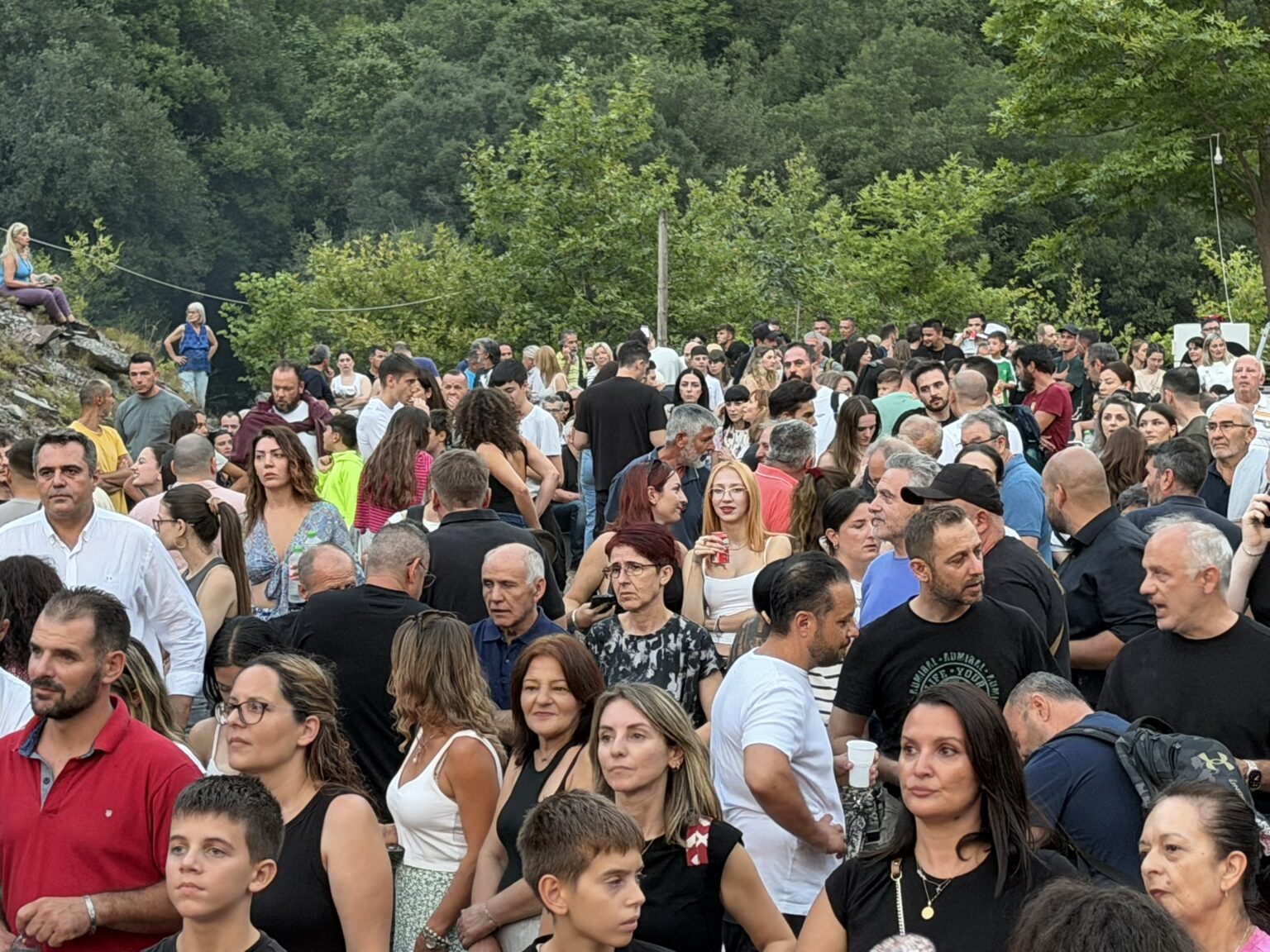 Η Ματούλα Ζαμάνη μάγεψε το κοινό στη λίμνη Στεφανιάδα (ΦΩΤΟ)
