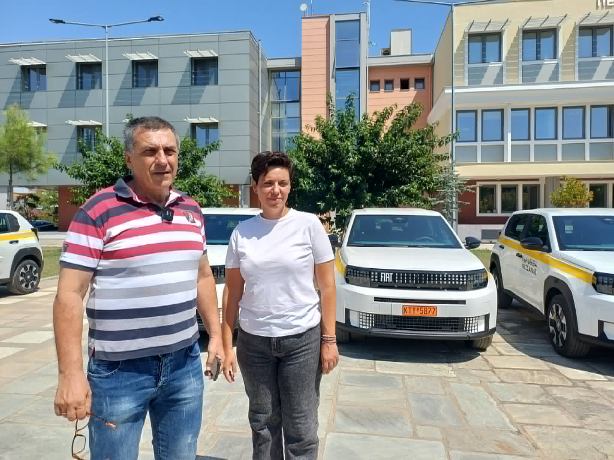 Αναβαθμίζεται ο μηχανολογικός στόλος της περιφέρειας- παρουσιάστηκαν τα νέα αυτοκίνητα