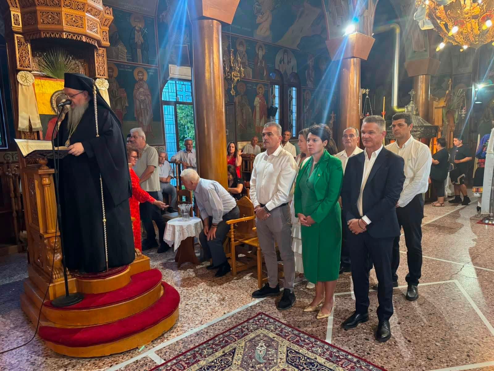 Μεκατάνυξη ο Εσπερινός για τα «Θεοτόκια» στην Κοιλάδα Λάρισας