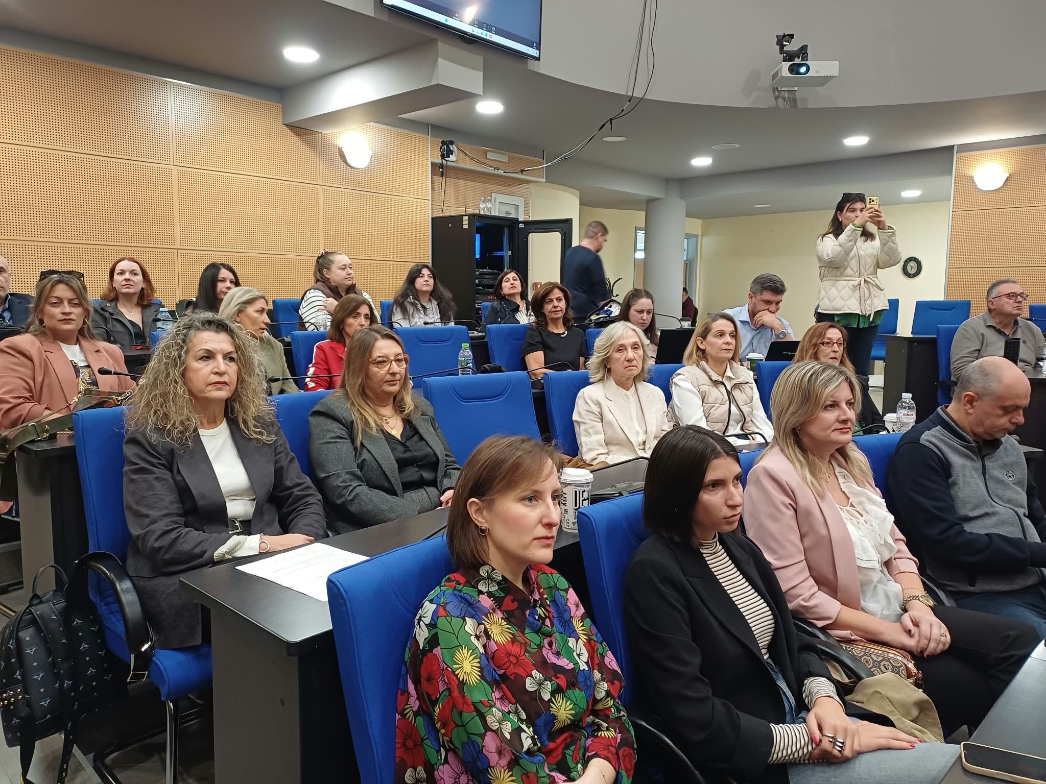Νέα «συμμαχία» στη Θεσσαλία για την ισότητα των φύλων – Τι αποφασίστηκε στη συνάντηση στη Λάρισα