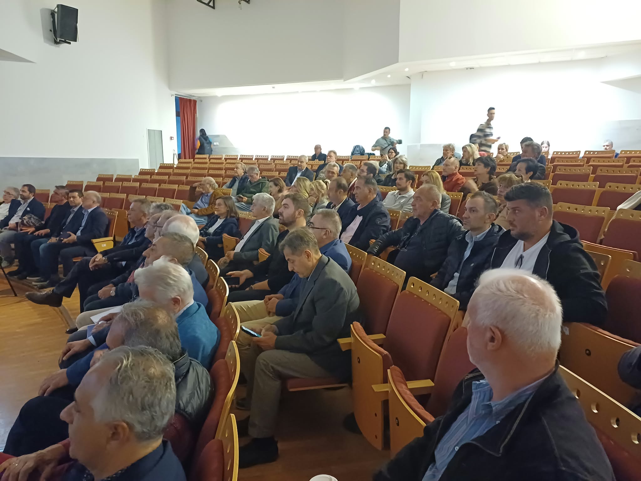 «Είμαστε έτοιμοι για τον επόμενο Ντάνιελ;» – Εκδήλωση της ΕΛ.ΑΣ για την κλιματική κρίση στη Λάρισα (φωτο)