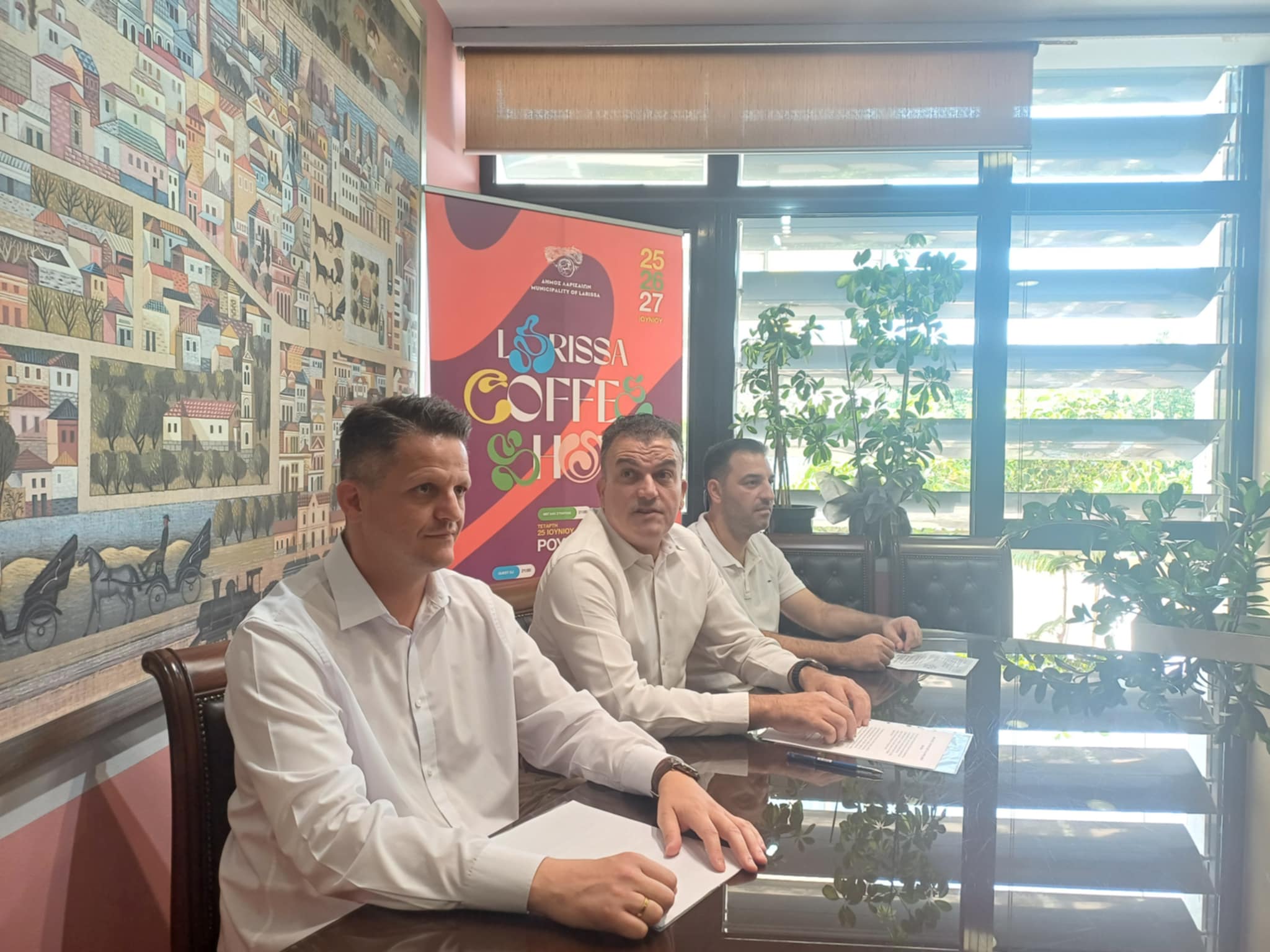 Με Σάκη Ρουβά επιστρέφει το  Larissa Coffee Show