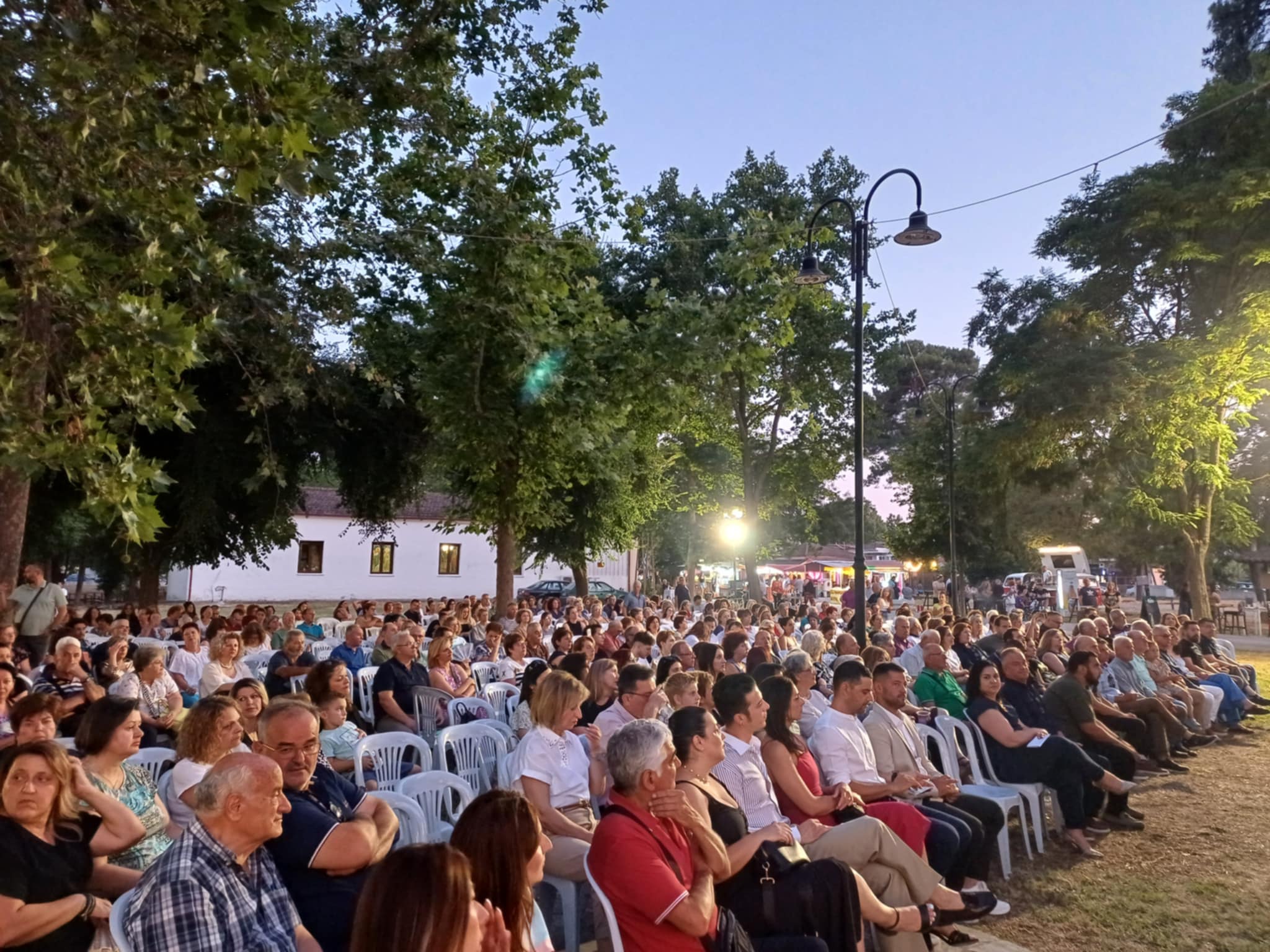 Με συναυλία του Βασίλη Λέκκα τα εγκαίνια του Κέντρου Τέχνης - Πολιτισμού Αμπελώνα (ΦΩΤΟ)