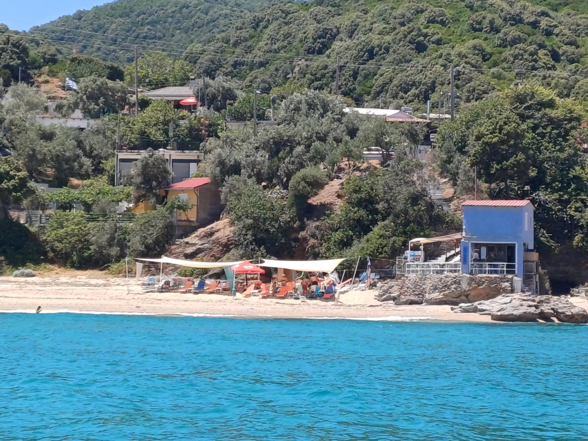 Δροσερός π[ερίπλους των παραλίων της Λάρισας (ΦΩΤΟ)