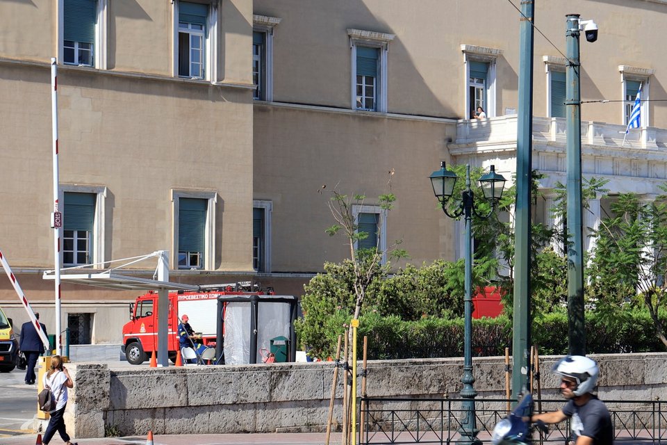 Συναγερμός για ύποπτο φάκελο που εντοπίστηκε στη Βουλή -Παραλήπτης ο Κυριάκος Μητσοτάκης, αποστολέας από Ρωσία