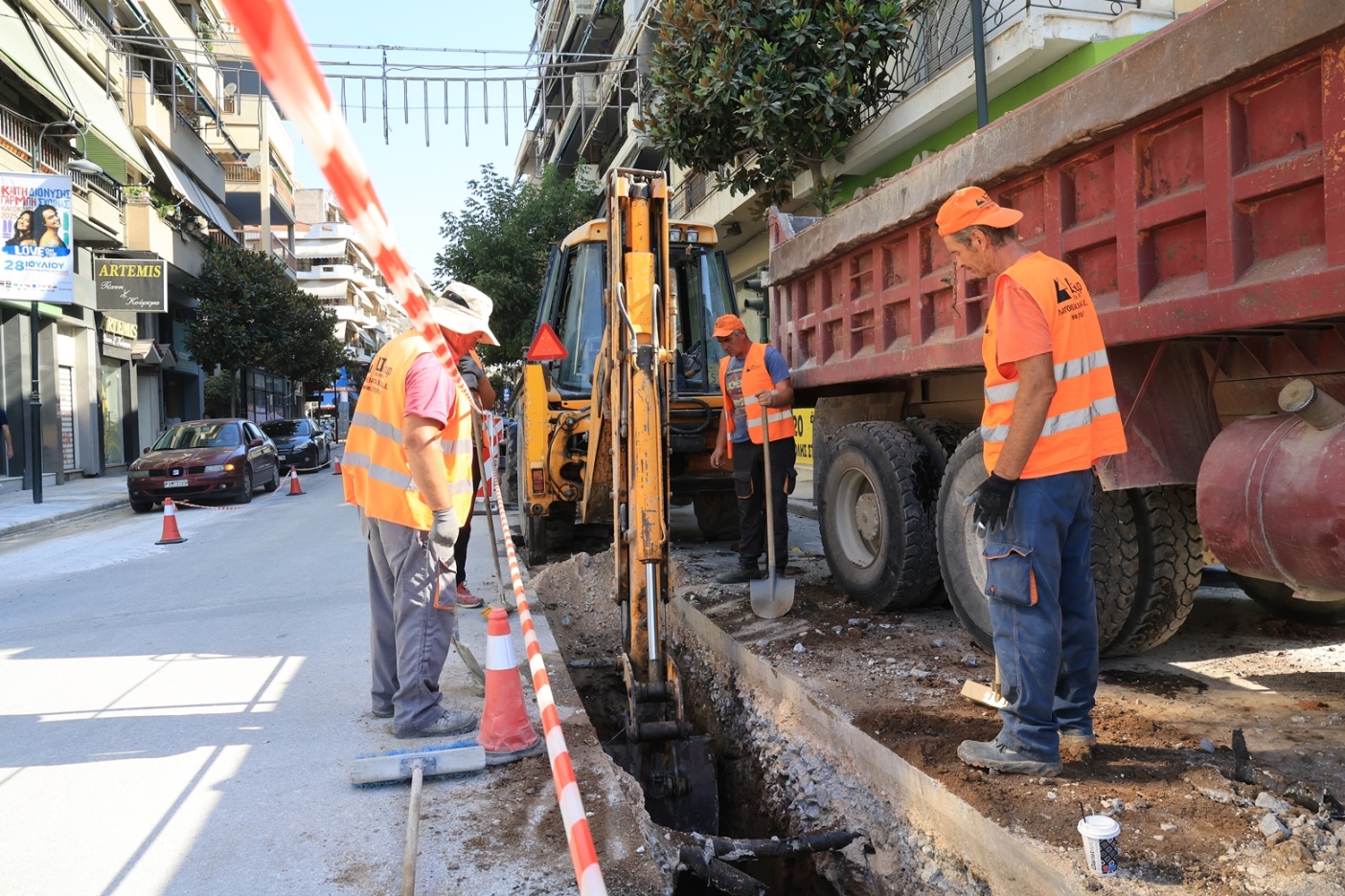 Στα έργα της ΔΕΥΑΛ σε Γιάννουλη, ΑΤΑ και Παναγούλη κλιμάκιο του Δήμου Λαρισαίων