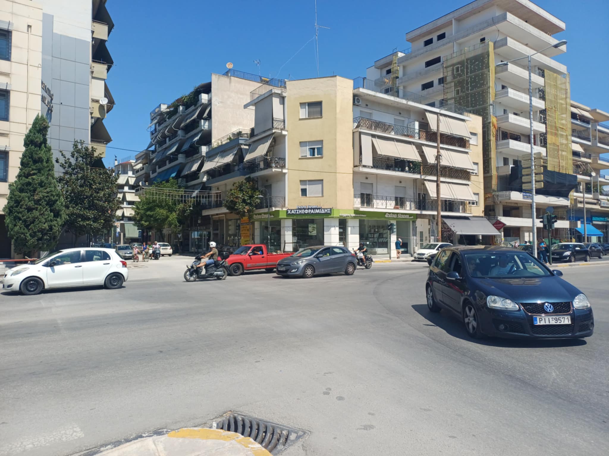 Εργοτάξιο από σήμερα η Λάρισα- ξεκίνησαν τα έργα για τον κυκλικό κόμβο σε Ηρ. Πολυτεχνείου- Φαρσάλων (ΦΩΤΟ)