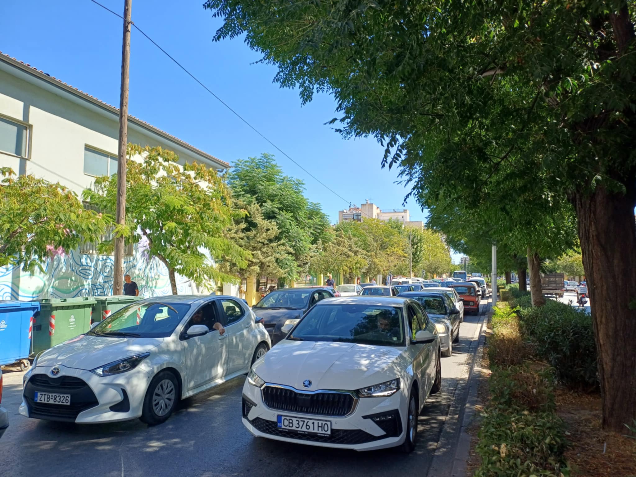 Απίστευτη ταλαιπωρία στην Ηρώων Πολυτεχνείου- τεράστιες ουρές και μποτιλιάρισμα λόγω έργων (ΦΩΤΟ)