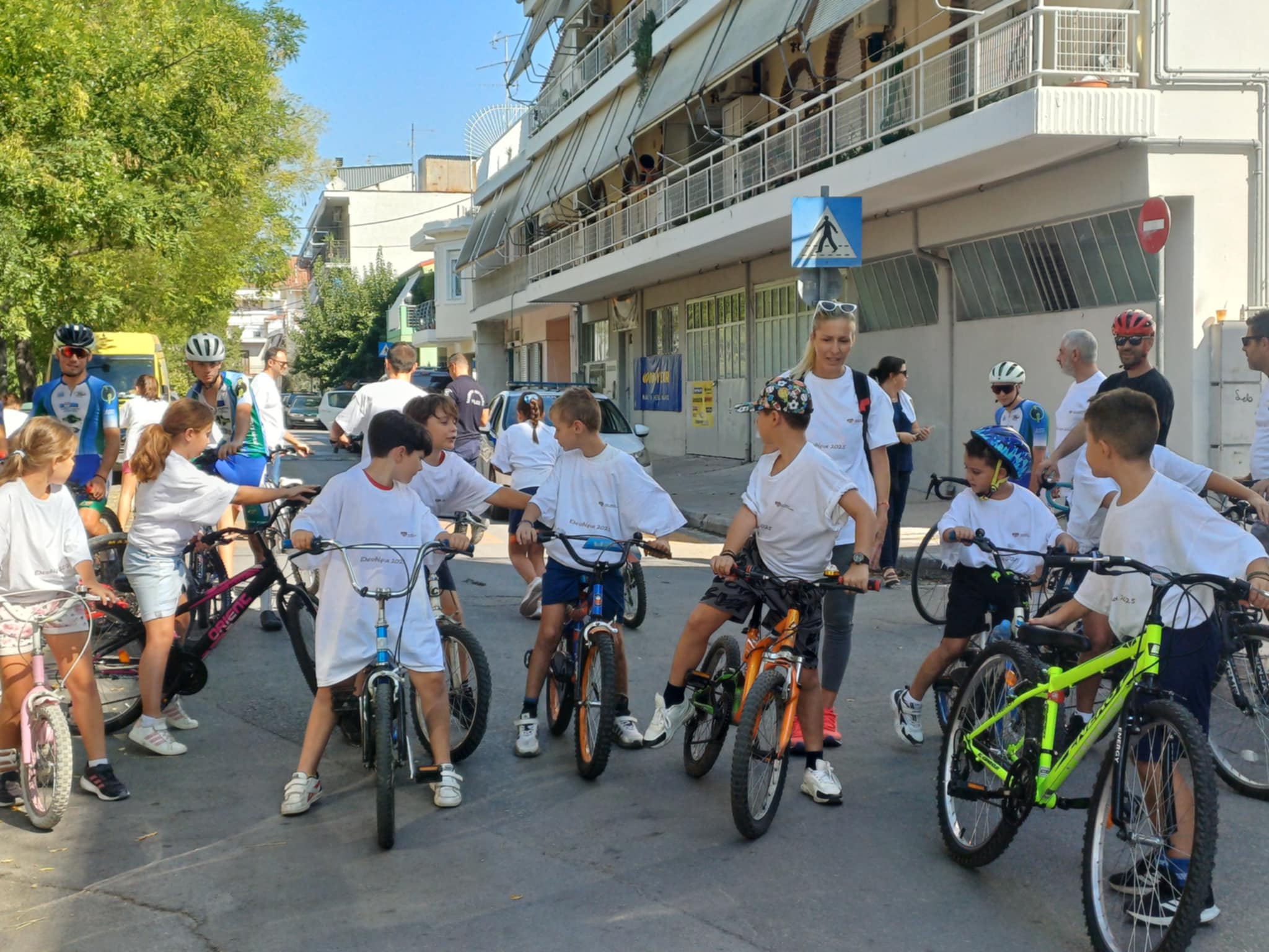 Με ποδηλατοδρομία στη συνοικία Πυροβολικών ολοκληρώθηκαν οι εκδηλώσεις  «Ελευθέρια» 2025 (ΦΩΤΟ+video)