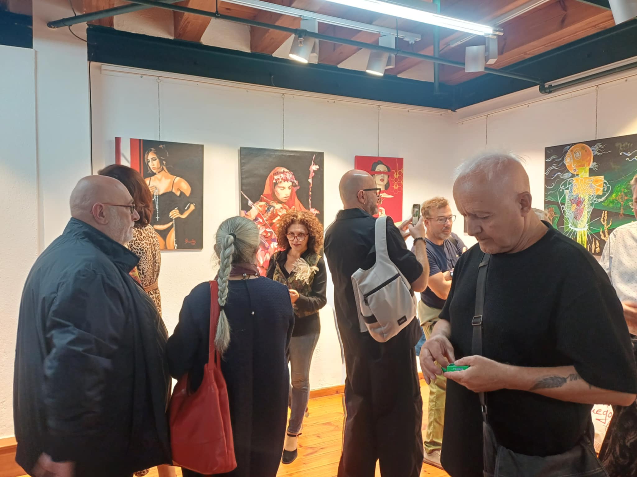 Εγκαινιάστηκε η έκθεση ζωγραφικής «LARISSA ART GLOBAL», της βραβευμένης εικαστικού Βασιλικής Μάγγα. (ΦΩΤΟ)