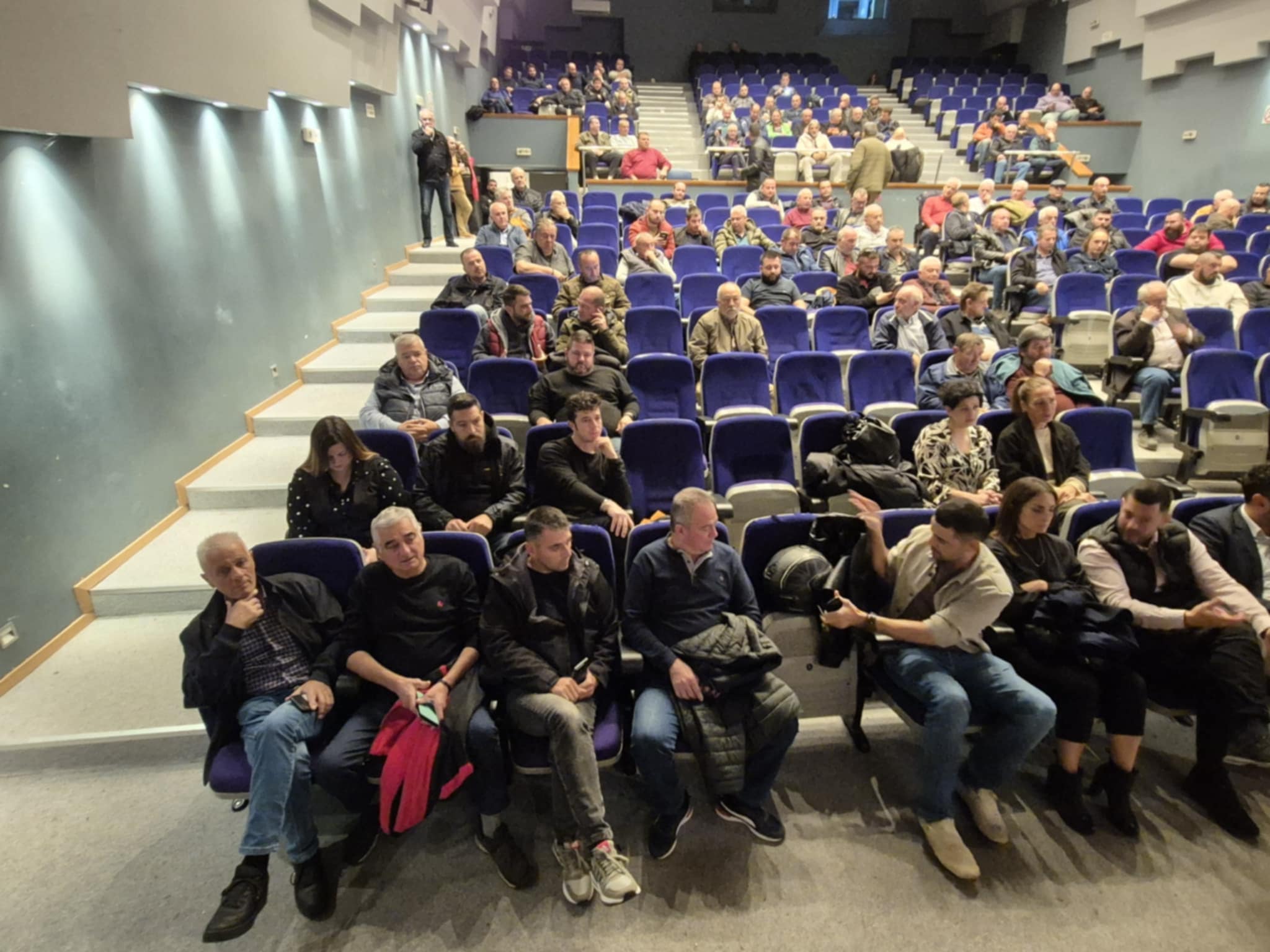 Δυναμικές κινητοποιήσεις αποφάσισαν οι αγρότες της Λάρισας σε Πανλαρισαϊκή σύκεψη στον Τύρναβο (ΦΩΤΟ)