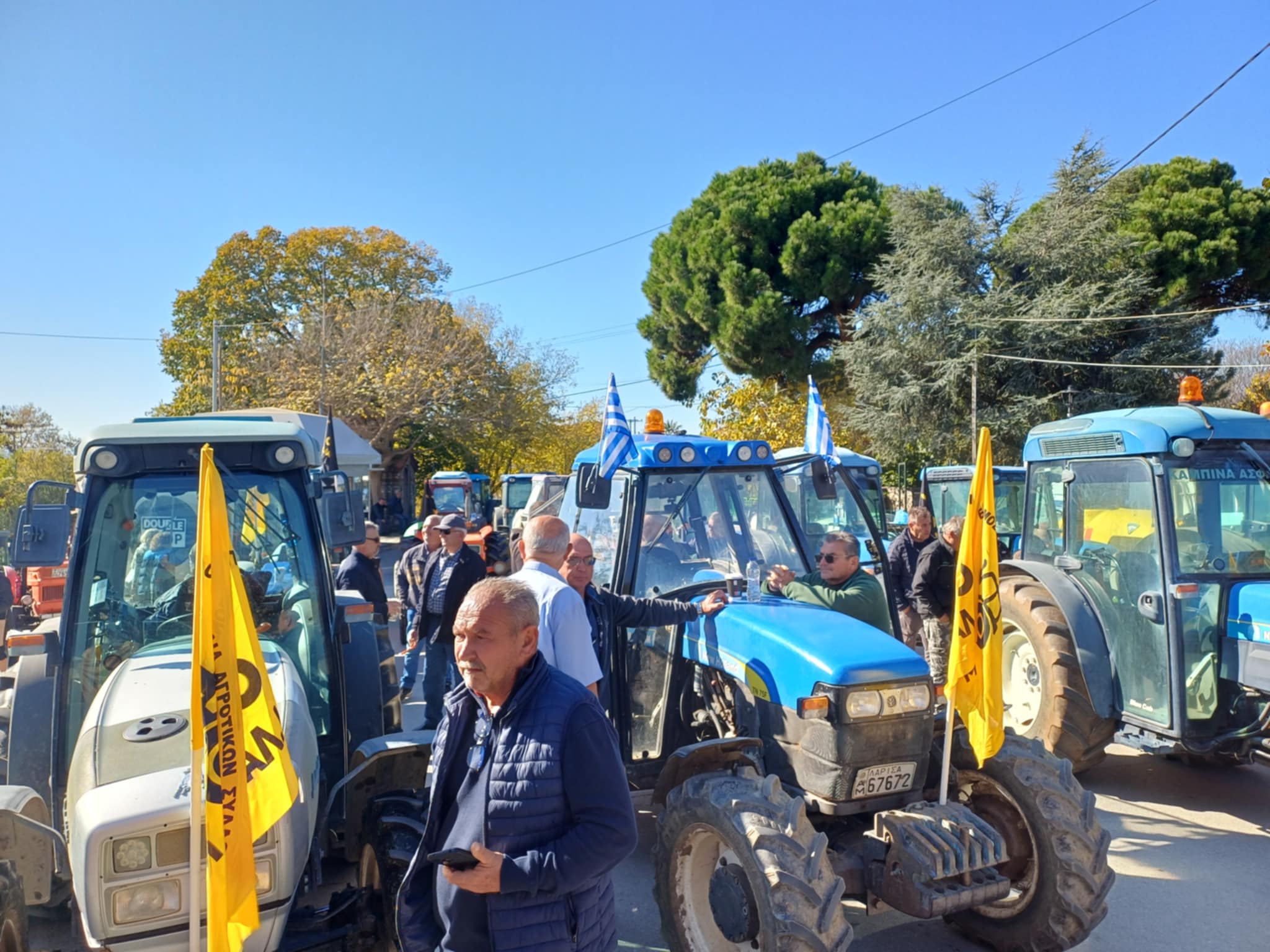 Δυναμικό συλλαλητήριο αγροτών στην Αγιά Λάρισας – Ζητούν ενισχύσεις – καταβολή αποζημιώσεων