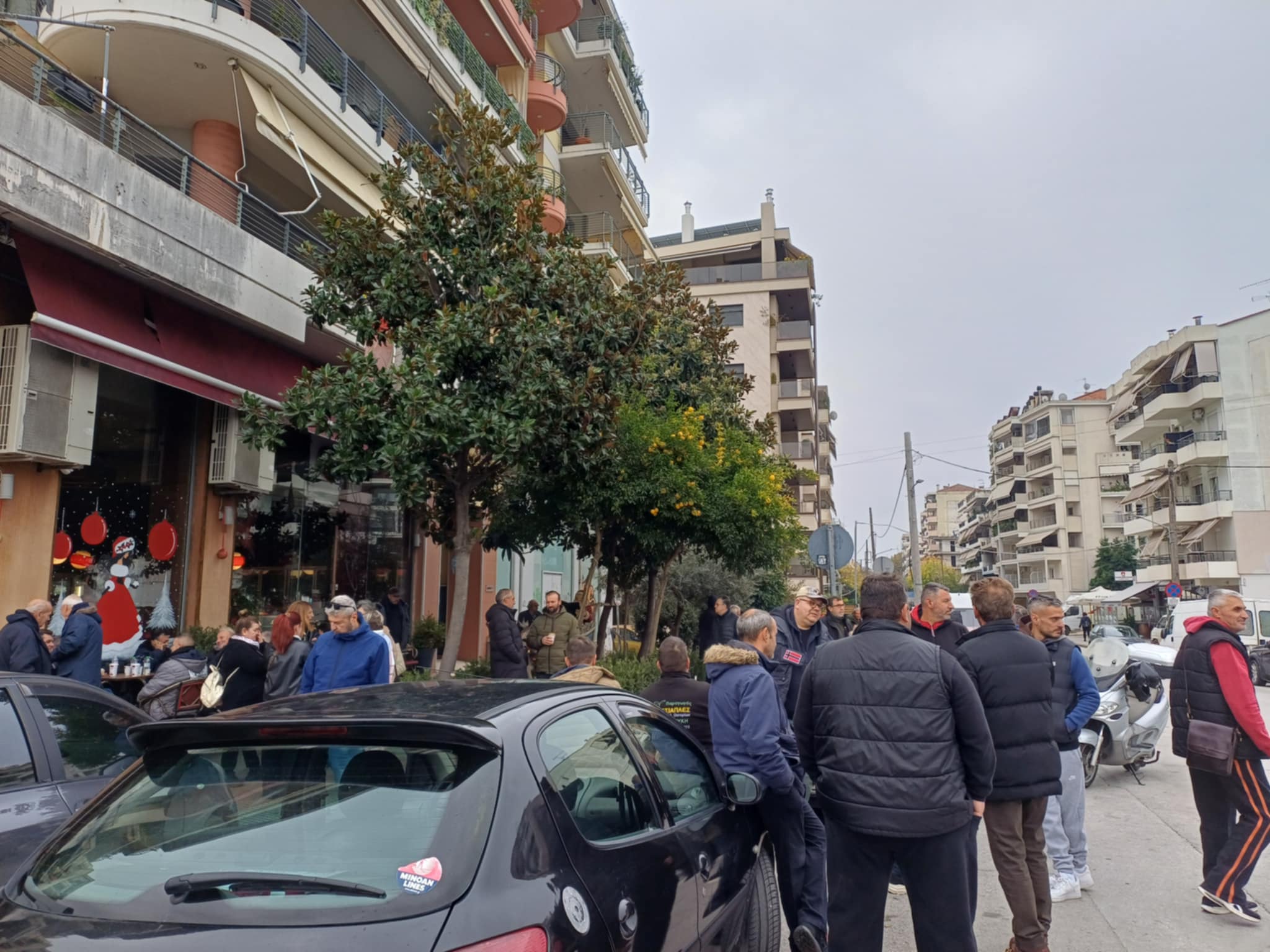 Απεργούν σήμερα οι απραγωγοί Λαϊκών Αγορών στη Λάρισα- τα αιτήματά τους (ΦΩΤΟ)