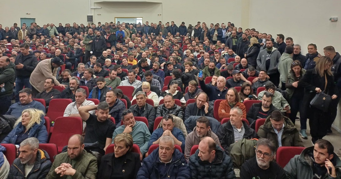 Αρνούνται τη συνάντηση στο Μαξίμου και στέλνουν τα αιτήματα ζητώντας γραπτές δεσμεύσεις οι αγρότες στη Νίκαια