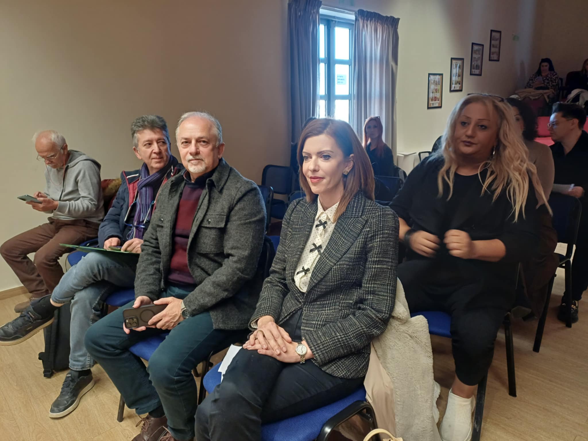 Εκδήλωση με θέμα «Γέφυρες για το Μέλλον» για την κοινωνική ένταξη προσφύγων και μεταναστών στη Λάρισα (ΦΩΤΟ)