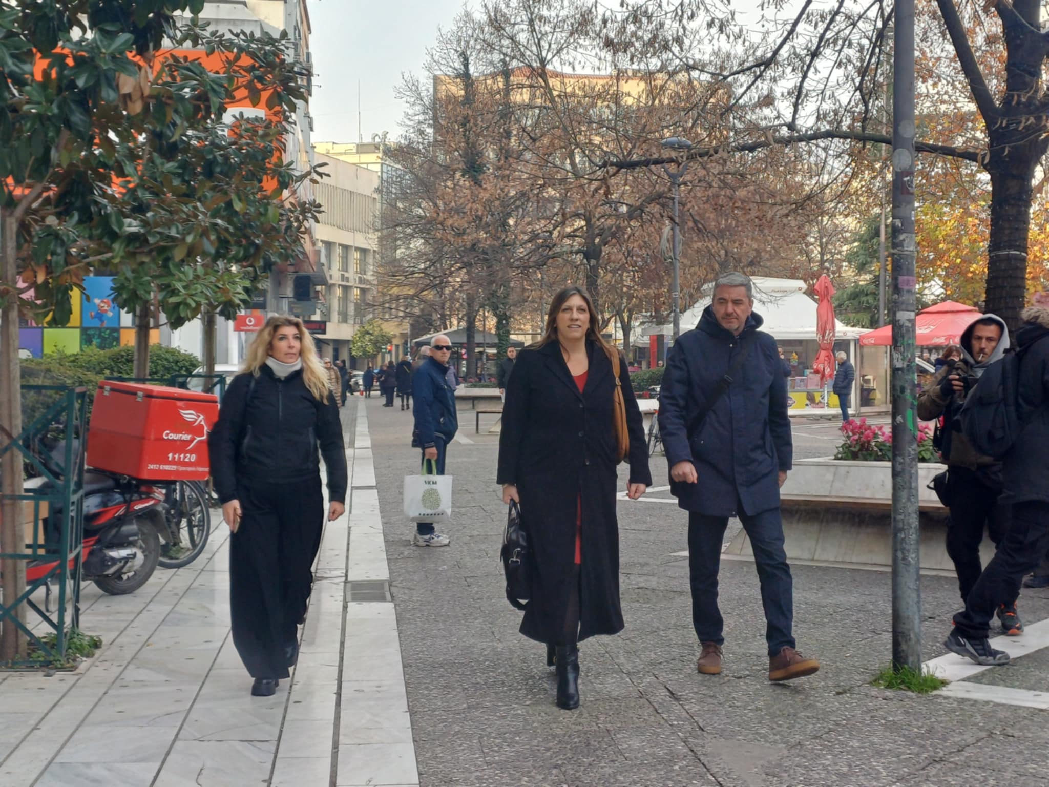 Ξεκινά η δίκη για το βίντεο της εμπορικής αμαξοστοιχίας- στα δικαστήρια και Ζωή Κωνσταντοπούλου, Μαρία Καρυστιανού (ΦΩTO)