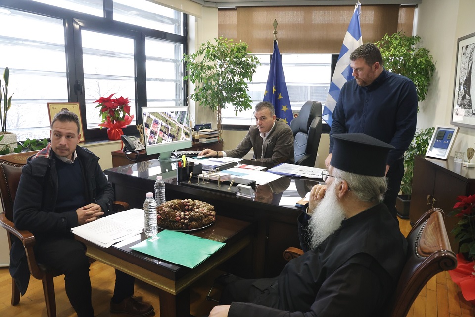 Συνάντηση Δημάρχου Λαρισαίων με κατοίκους της οδού Βόλου -Μαμάκος:  «Αδιαπραγμάτευτη προτεραιότητα η ασφάλεια των πολιτών»