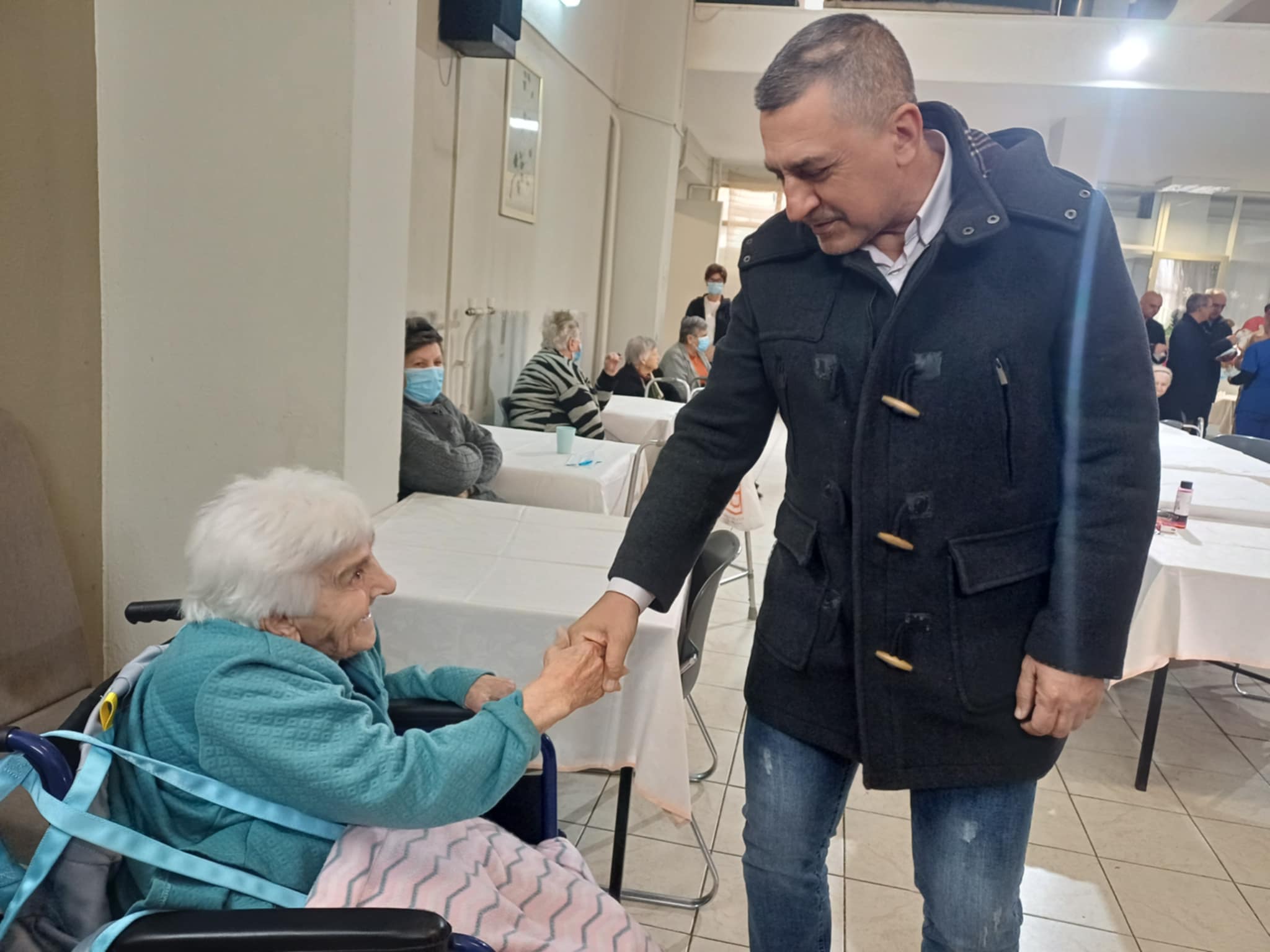 Επίσκεψη Κουρέτα στο Δημοτικό Γηροκομείο Λάρισας - Νέα πτέρυγα εντός του 2027 (ΦΩΤΟ)