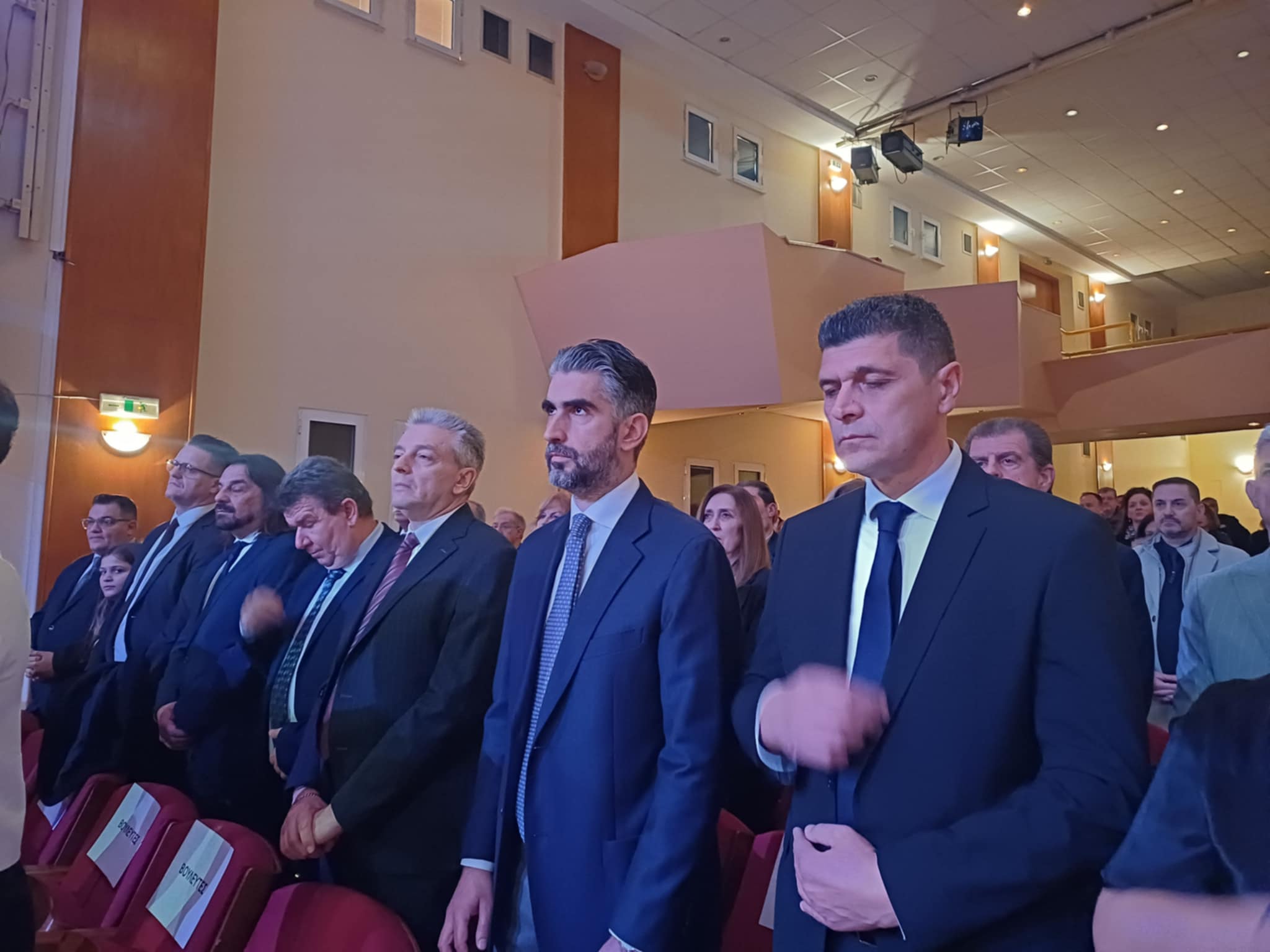 Σε πανηγυρικό κλίμα η κοπή της πρωτοχρονιάτικης πίτας του Δήμου Λαρισαίων (ΦΩΤΟ - ΒΙΝΤΕΟ)