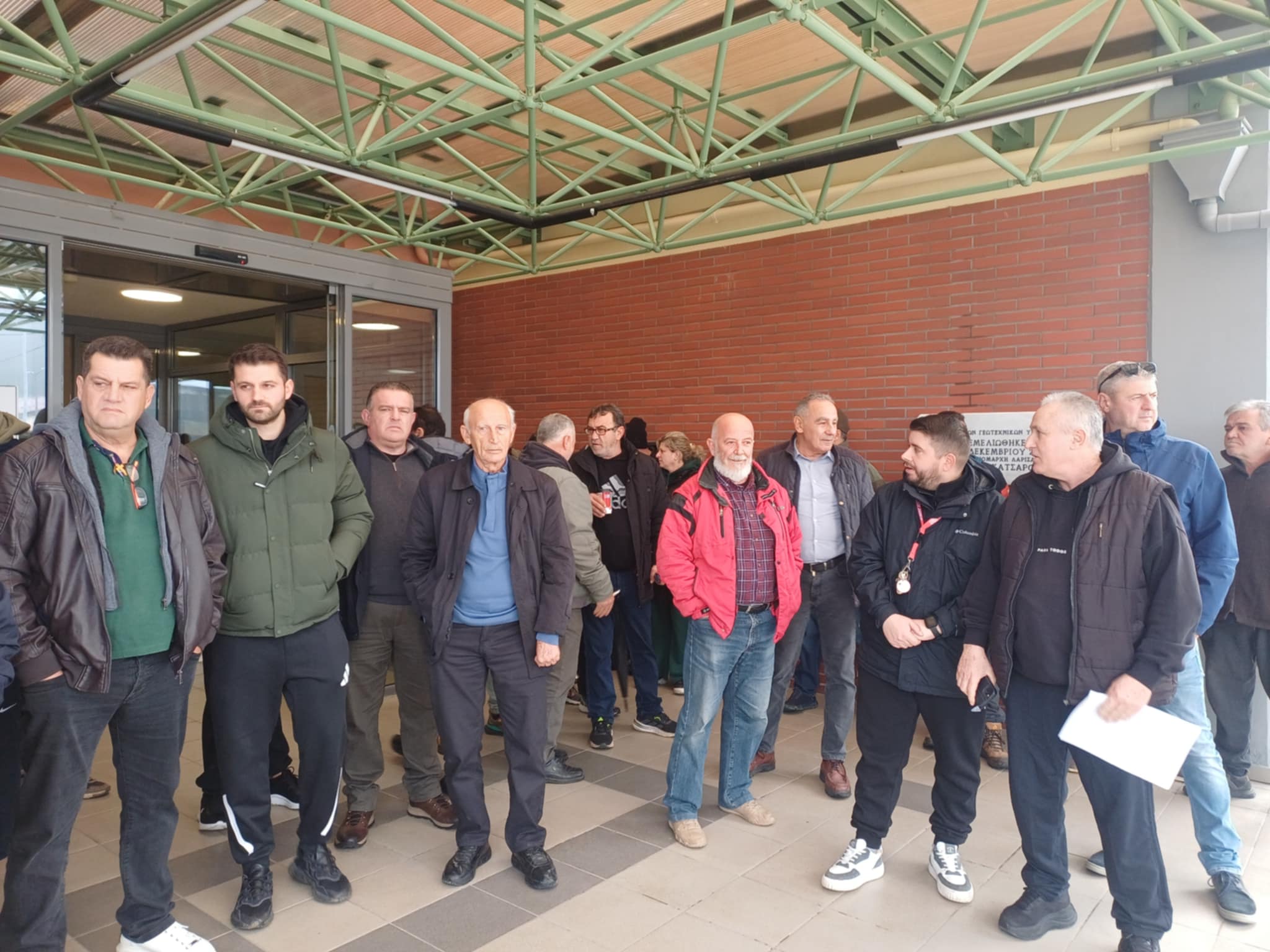 Στην περιφέρεια οι παραγωγοί ΛαΊκών αγορών που από σήερα απεργούν (ΦΩΤΟ)