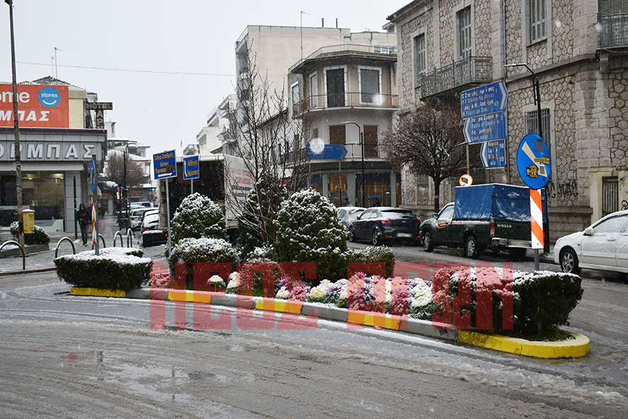 Ομορφες εικόνες στην Καρδίτσα μετά τον χιονιά (ΦΩΤΟ + ΒΙΝΤΕΟ)
