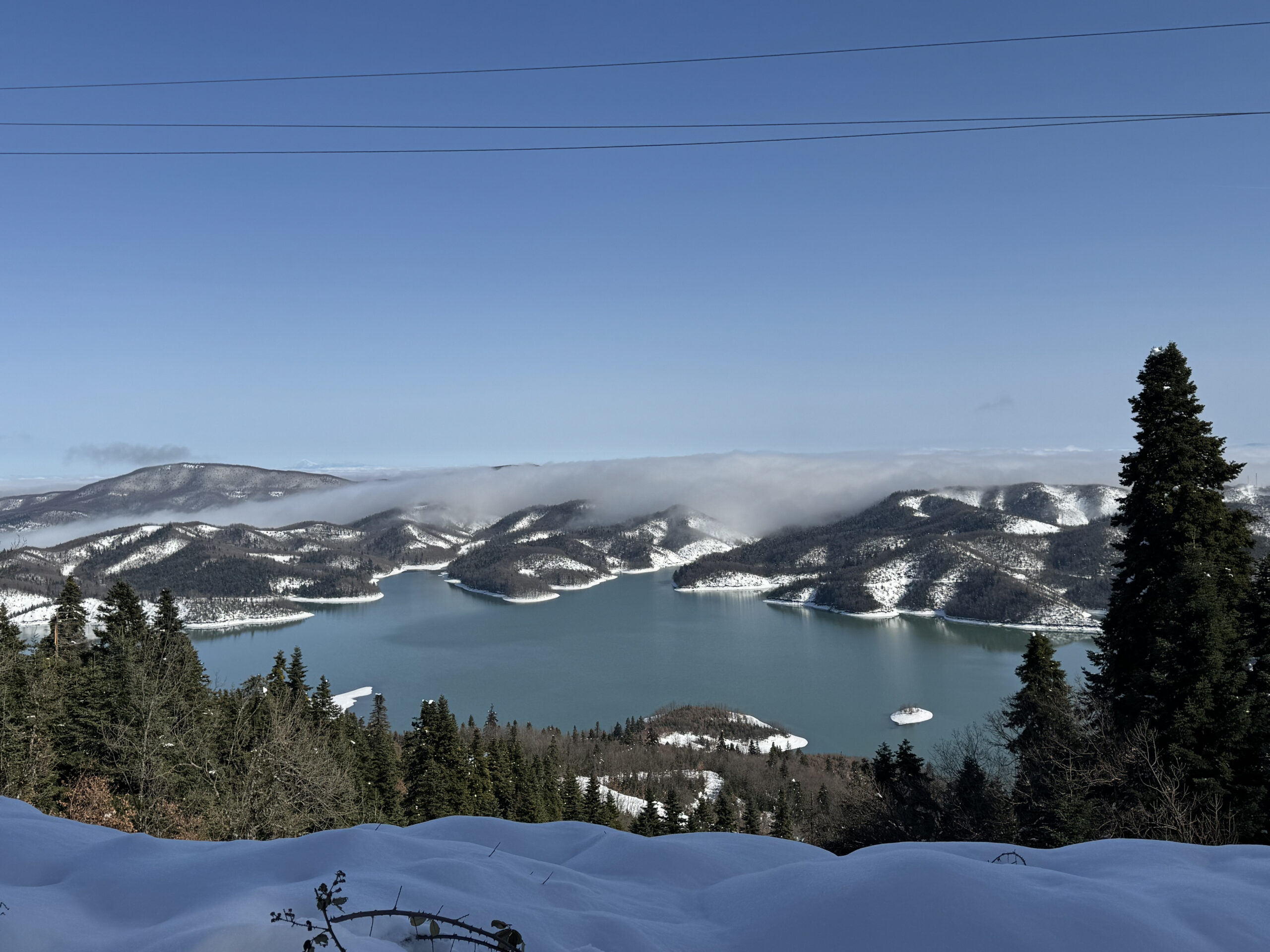 Άριστη η κατάσταση του ορεινού οδικού δικτύου στη λίμνη Πλαστήρα μετά τις χιονοπτώσεις -όμορφες εικόνες