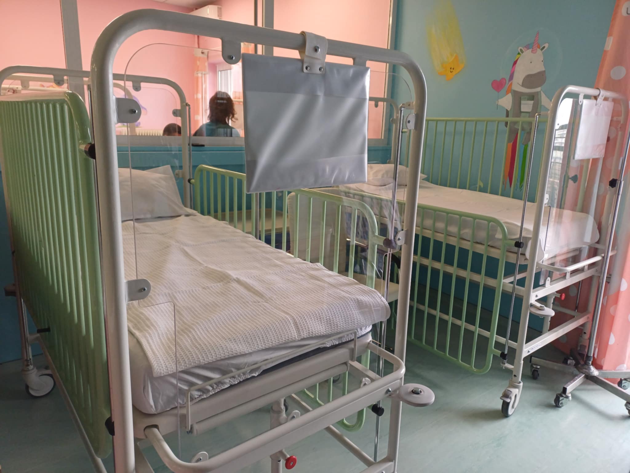 παρέδωσαν σύγχρονο εξοπλισμό στην Παιδιατρική του ΓΝΛ οι  Daughters of Penelope «Αγλαονίκη» Λάρισς (ΦΩΤΟ)