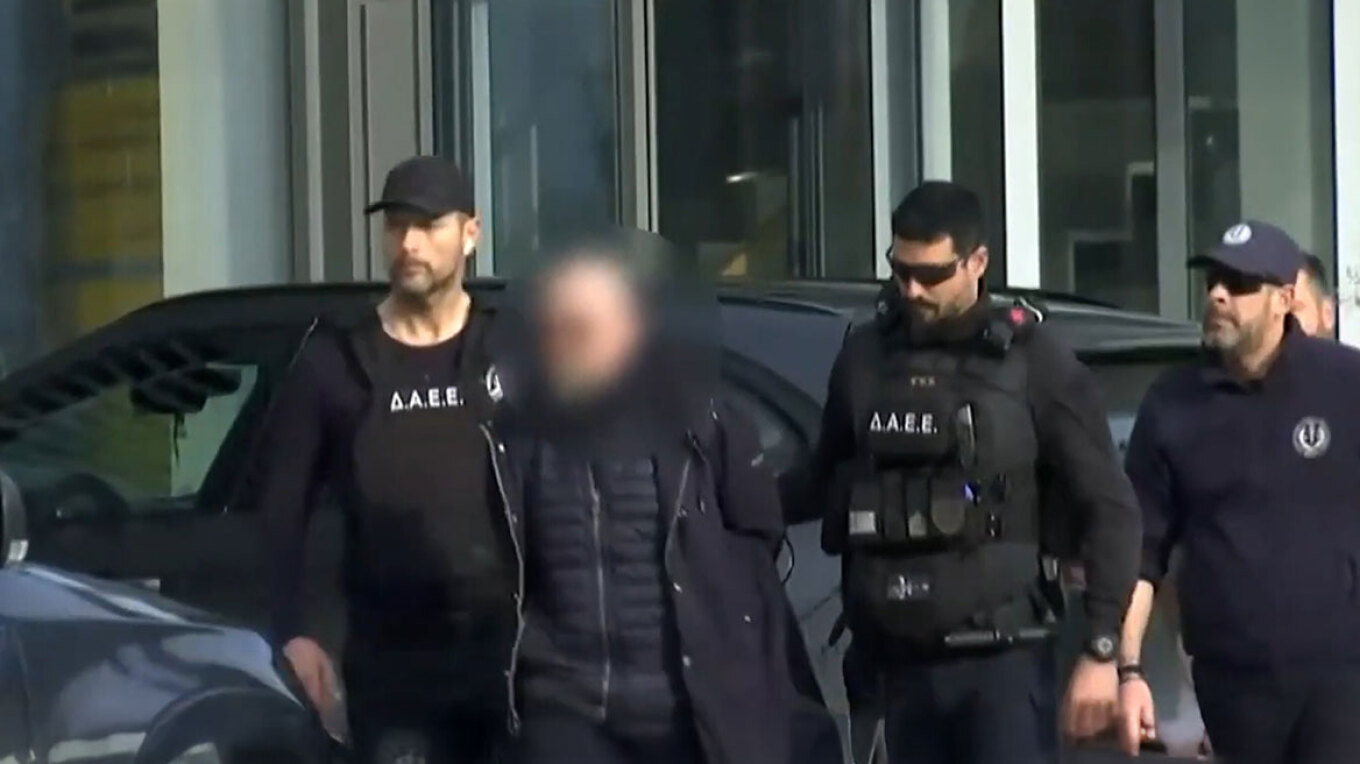 Συνελήφθη ξανά ο ιδιοκτήτης της ΒΙΟΛΑΝΤΑ μετά την αναβάθμιση του κατηγορητηρίου (video)