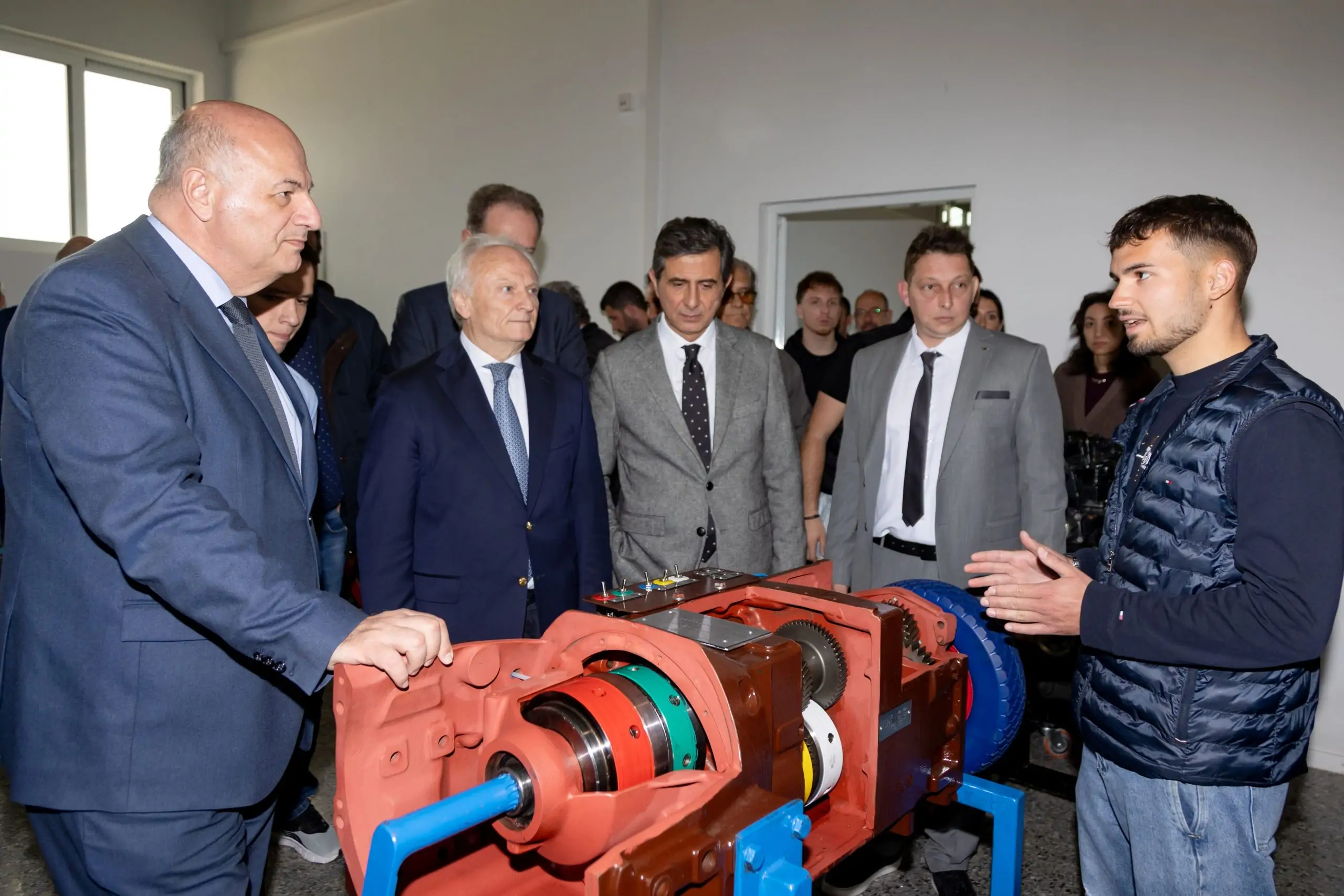 Εγκαίνια Πρότυπου Εργαστηρίου Εκπαίδευσης Τεχνιτών Γεωργικών Μηχανημάτων 