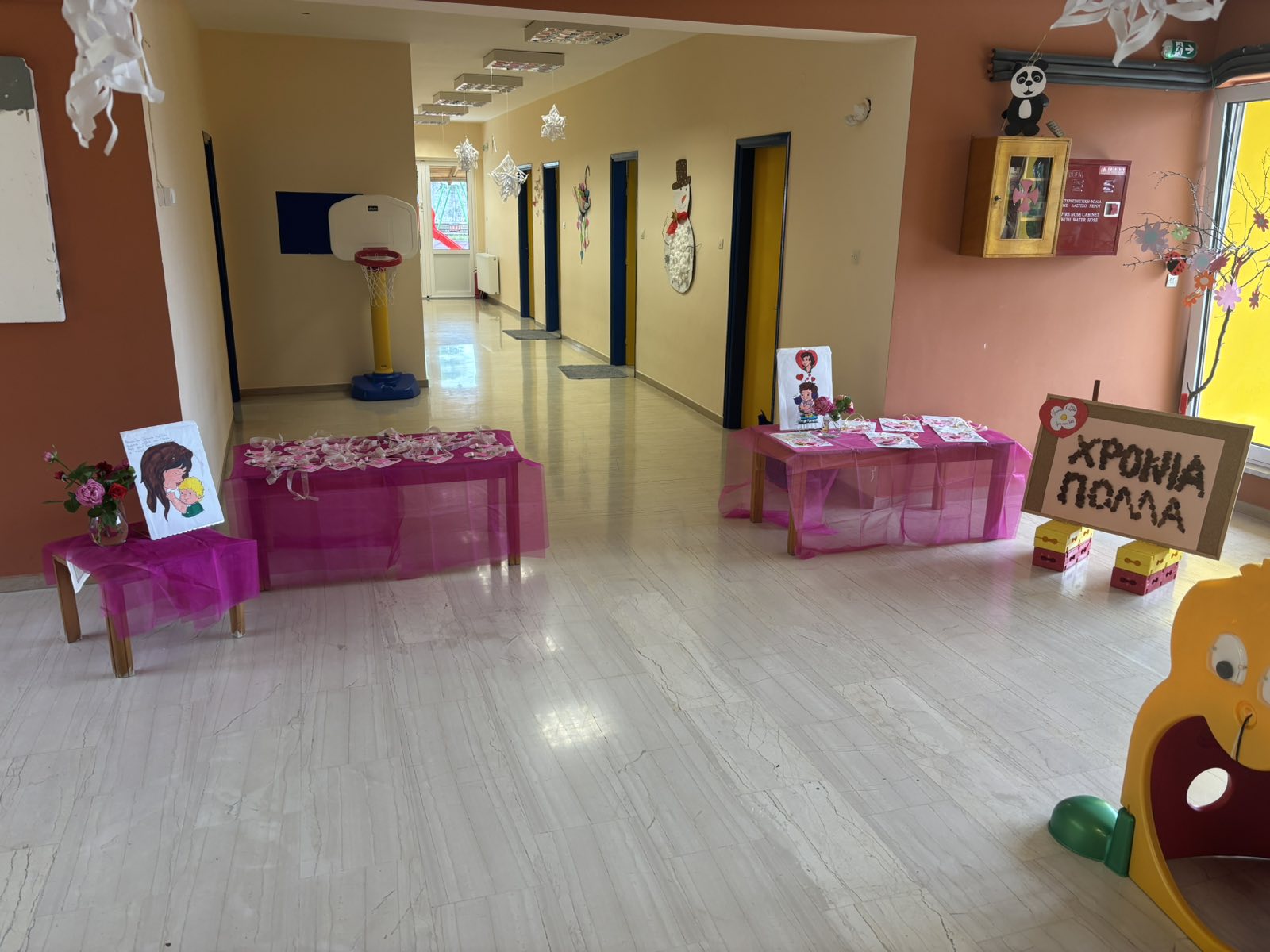 Με όμορφες δημιουργίες τίμησαν τη Γιορτή της Μητέρας οι παιδικοί σταθμοί του δήμου Φαρσάλων