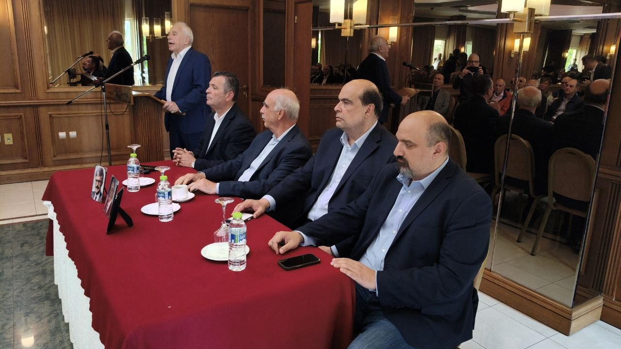Ο Βαγγέλης Μεϊμαράκης στον Βόλο καλεσμένος της ΟΝΝΕΔ: “Οφείλουμε να ακούμε την νέα γενιά” (video+ εικόνες)