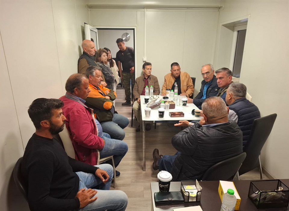 Στο πλευρό των παραγωγών της Αγιάς η Περιφέρεια Θεσσαλίας-Αντιμετώπιση της σφήκας της καστανιάς