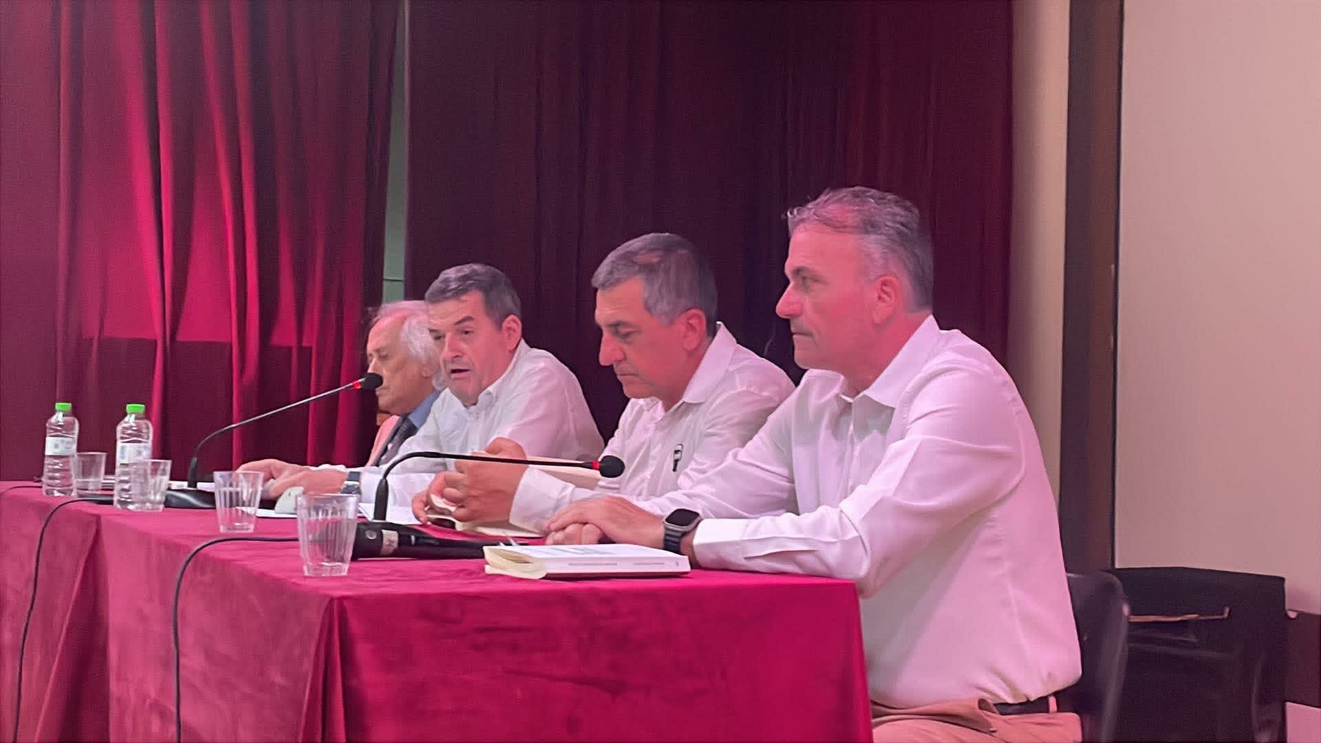Παρουσιάστηκε στη Λάρισα το νέο βιβλίο του Αντώνη Ρουπακιώτη για τη δικαστική εξουσία (ΦΩΤΟ)