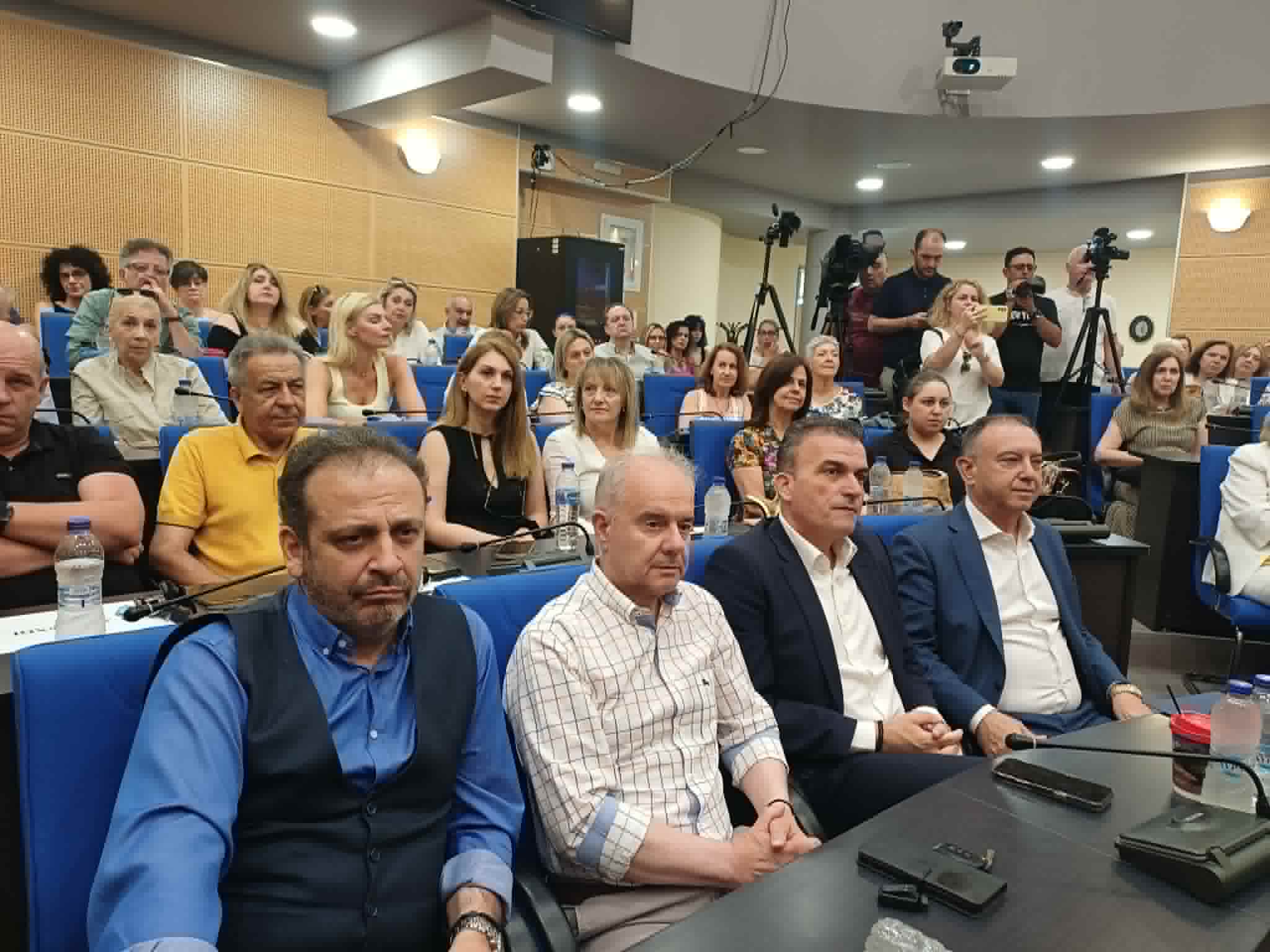 Ευρεία σύσκεψη στην περιφέρεια για τη θεσμική θωράκιση των Κέντρων Πρόληψης (ΦΩΤΟ)