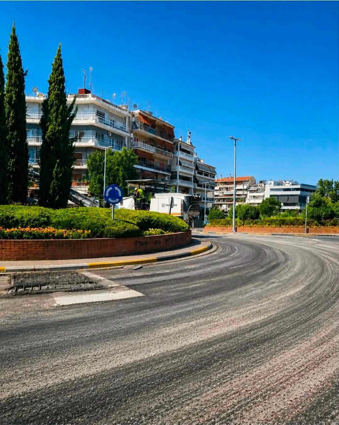 Ασφαλτοστρώσεις από τη ΔΕΥΑΛ 7200 τ.μ. στη Γεωργιάυ και τον κόμβο Αγίου Αχιλλίου (ΦΩΤΟ)