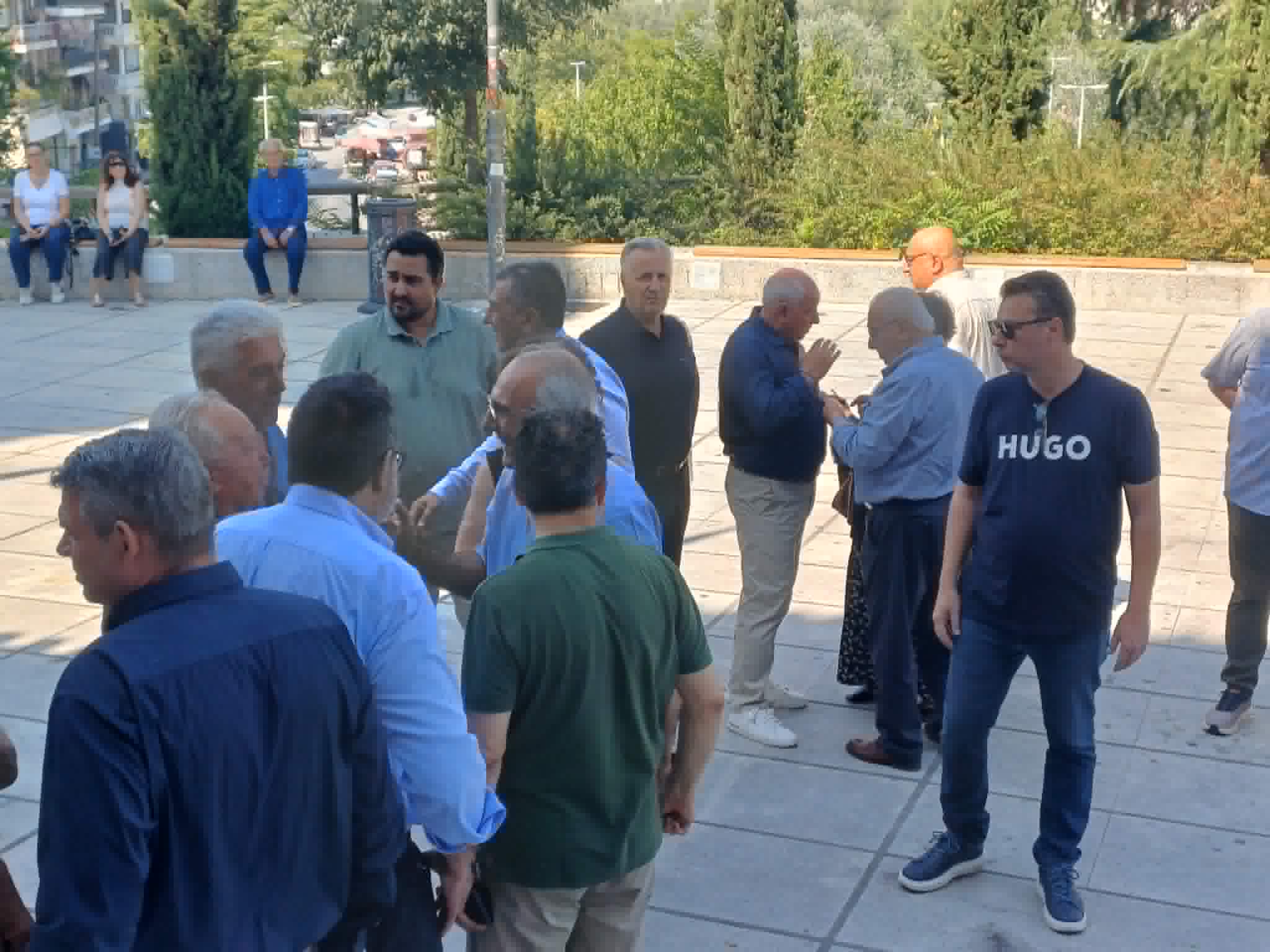 Σε κλίμα βαθειάς οδύνης και πάνδημα η κηδεία του σπουδαίου γιατρού και αυτοδιοικητικού Θανάση Μητσιού