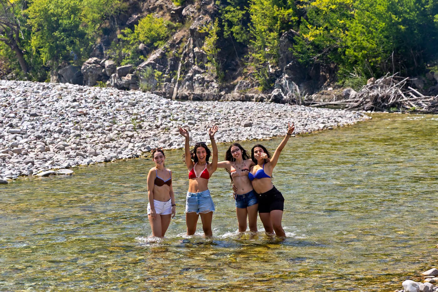 Δείτε εικόνες από το χθεσινό River Party στον Αχελώο («Ασπροπόταμο»), στην «παραλία» Μεσοχώρας Τρικάλων (ΦΩΤΟ)