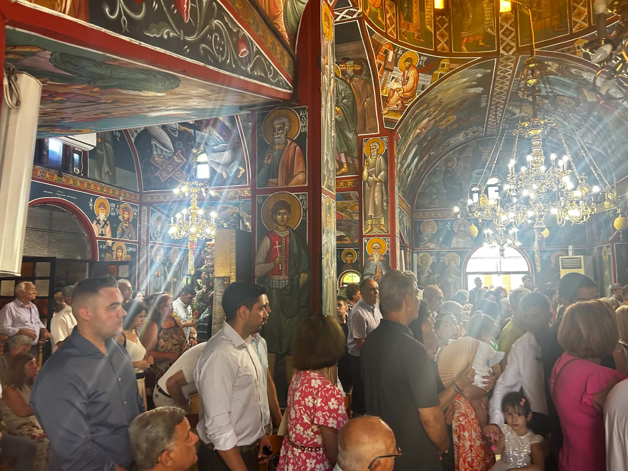 Πλήθος πιστών στην Παναγία Αρμενίου για την εορτή της Κοιμήσεως της Θεοτόκου (ΦΩΤΟ-ΒΙΝΤΕΟ)