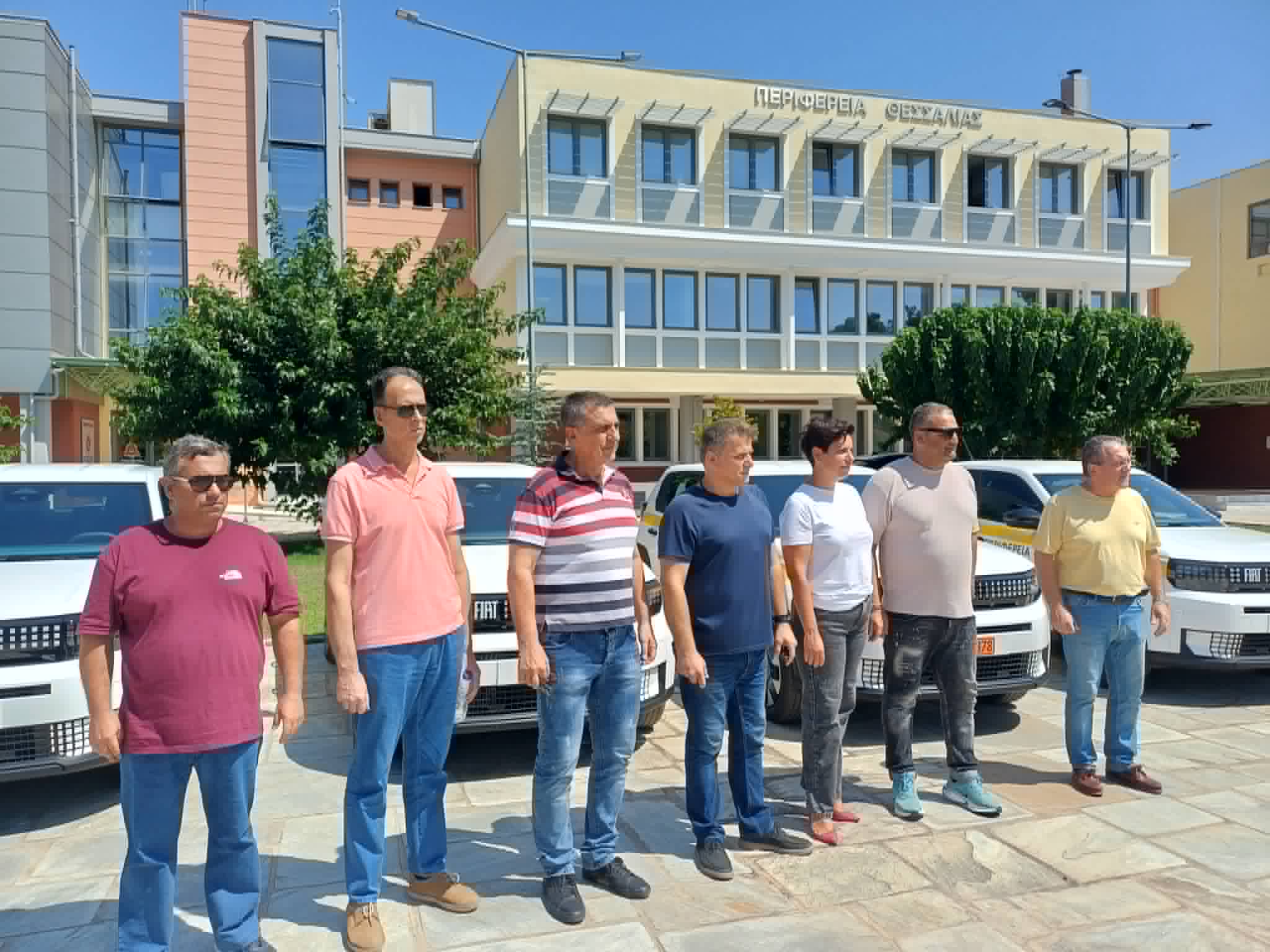 Αναβαθμίζεται ο μηχανολογικός στόλος της περιφέρειας- παρουσιάστηκαν τα νέα αυτοκίνητα
