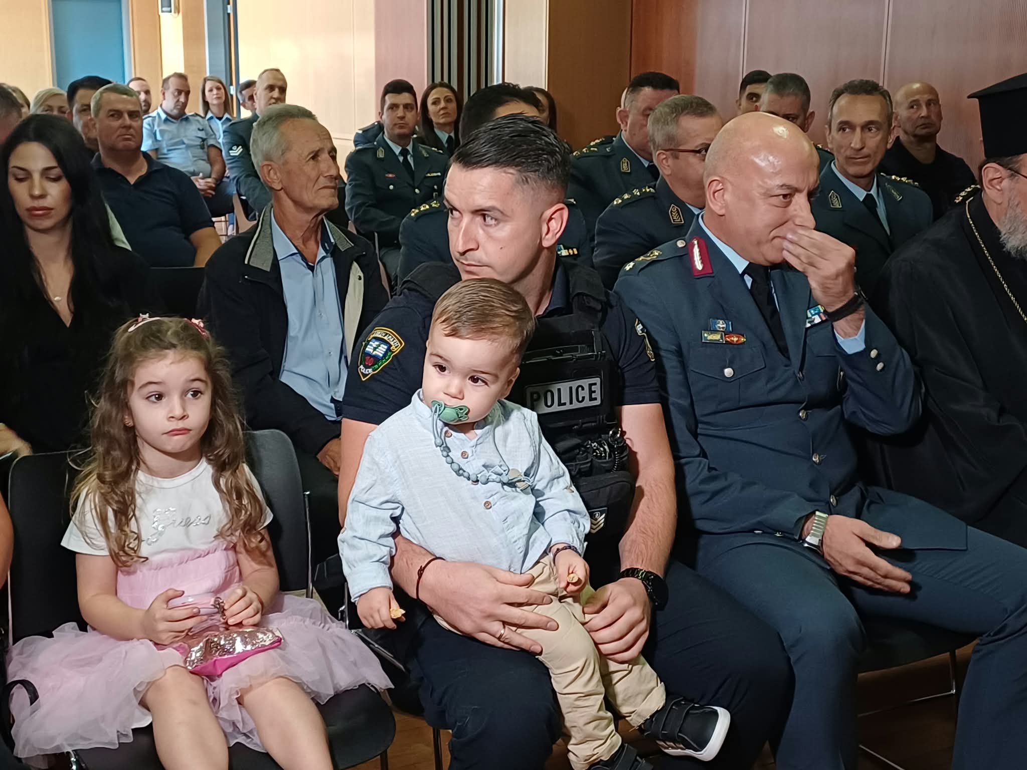 Λάρισα: Δύο χρόνια μετά την ένοπλη συμπλοκή ο Αρχιφύλακας Παναγ. Αναγνώστου τιμήθηκε για την πράξη ανδραγαθίας (ΦΩΤΟ+viideo)